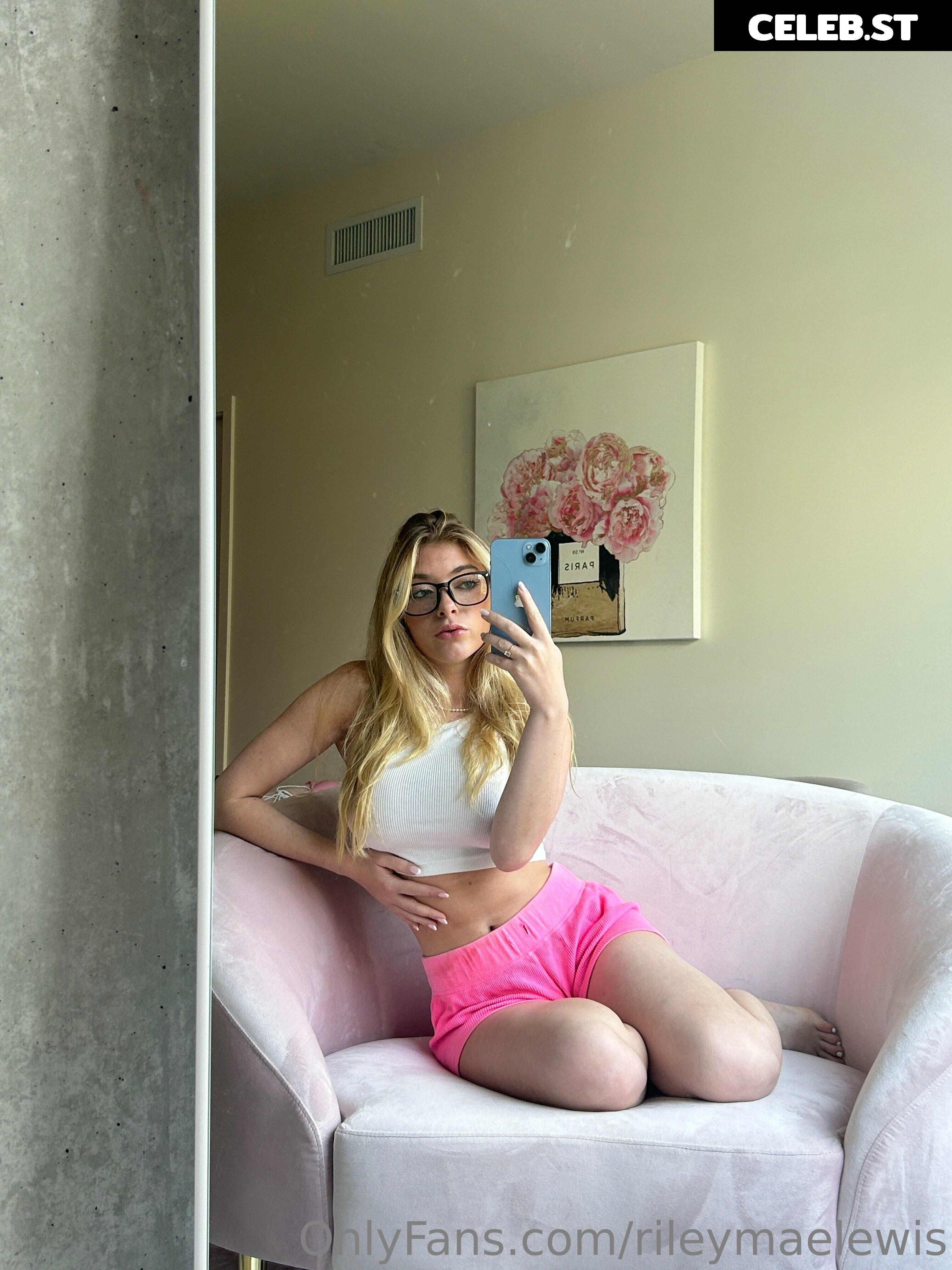 Riley Mae Lewis Image 723645