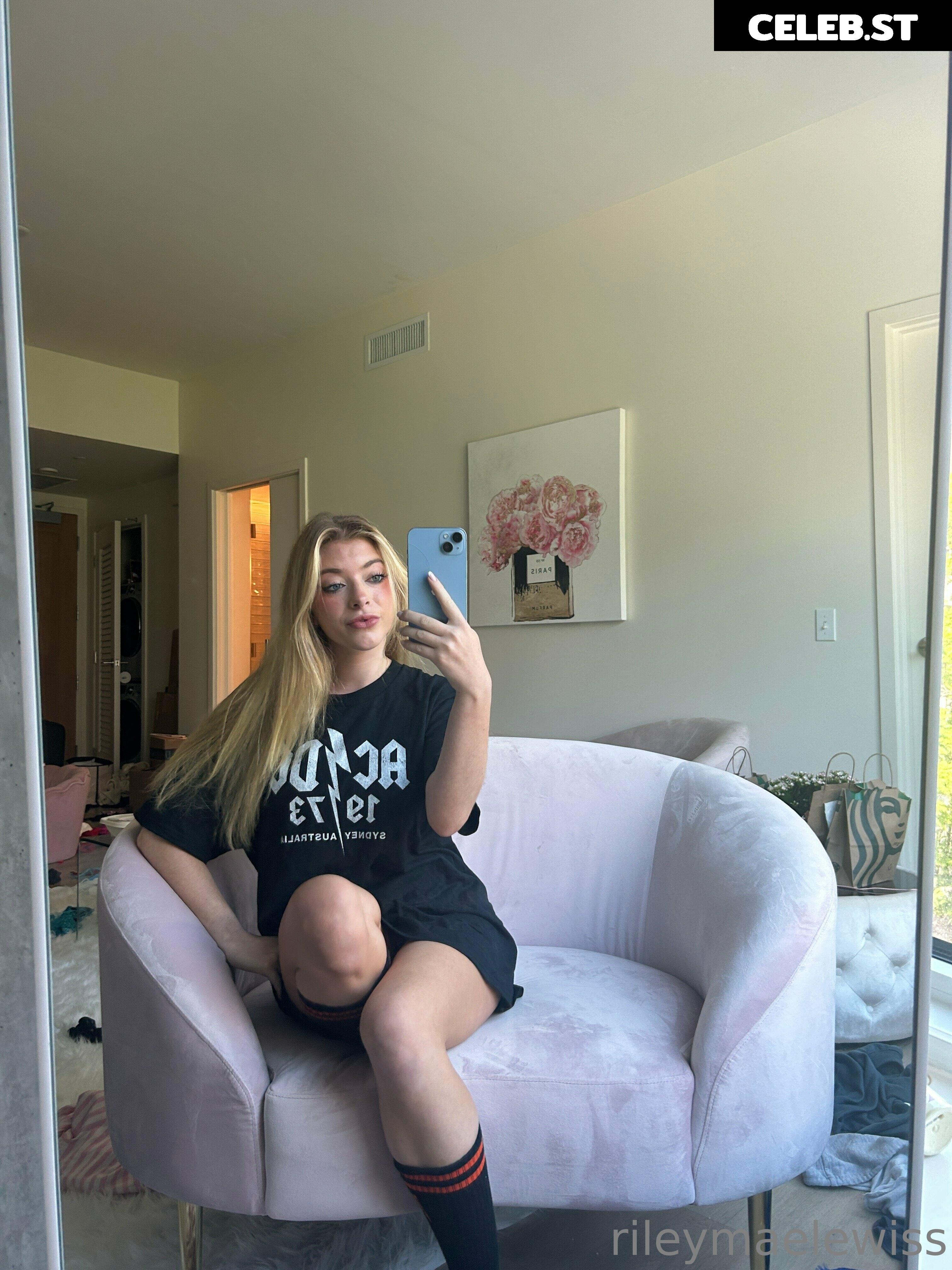 Riley Mae Lewis Image 723498