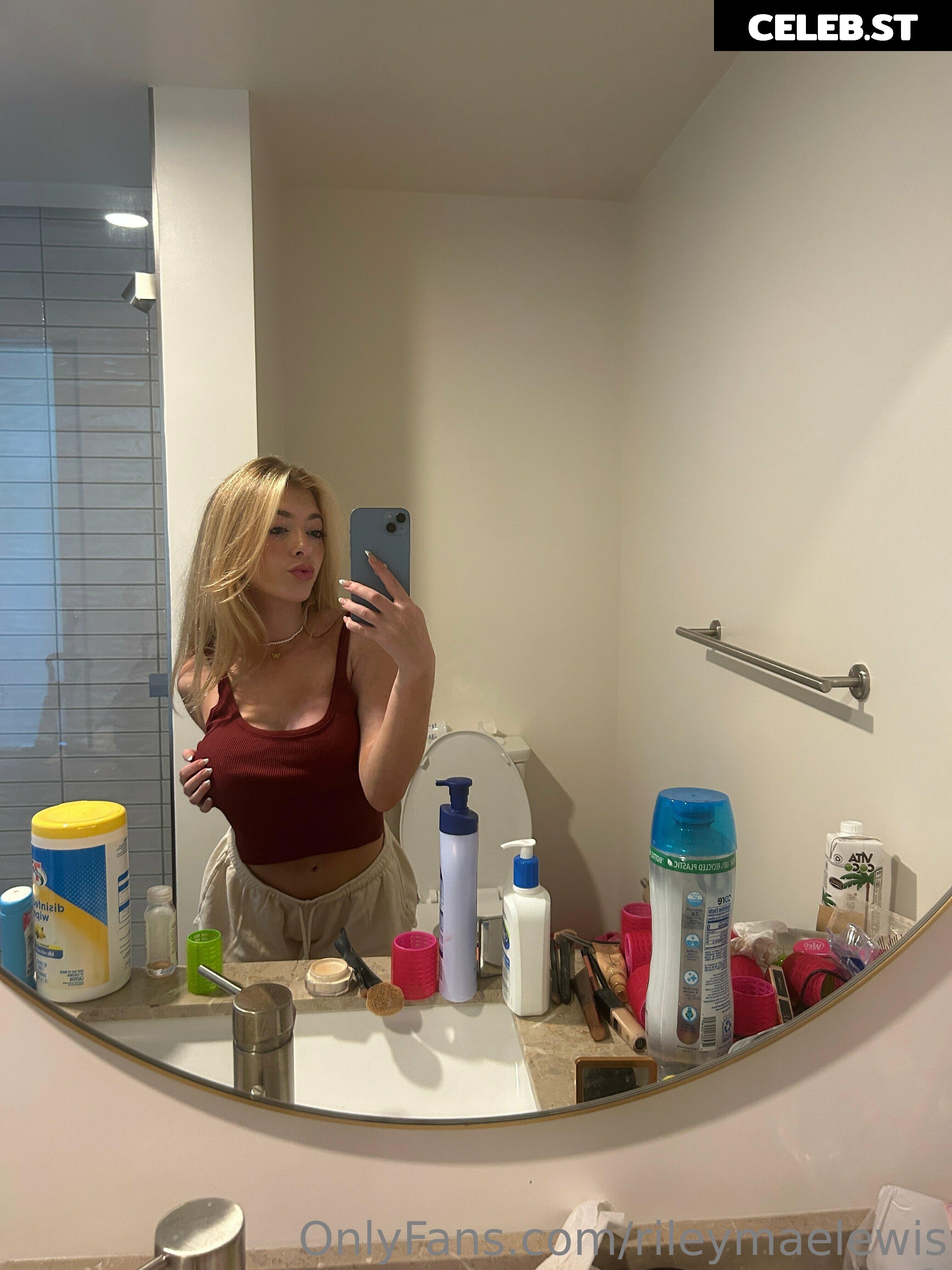 Riley Mae Lewis Image 722691
