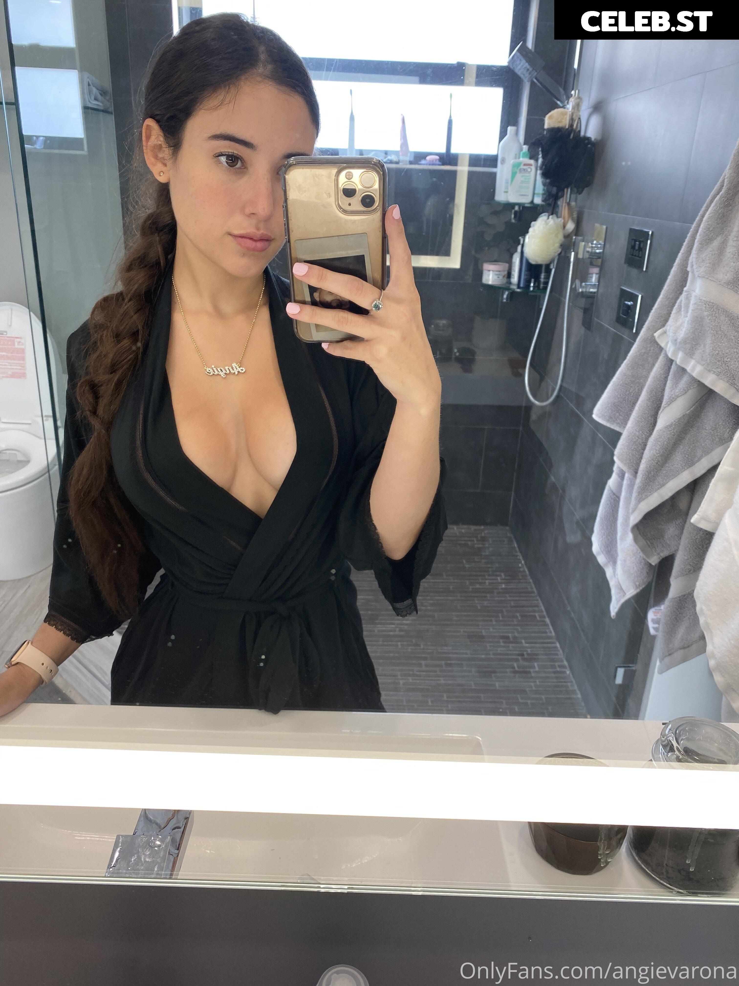Angie Varona Image 722445