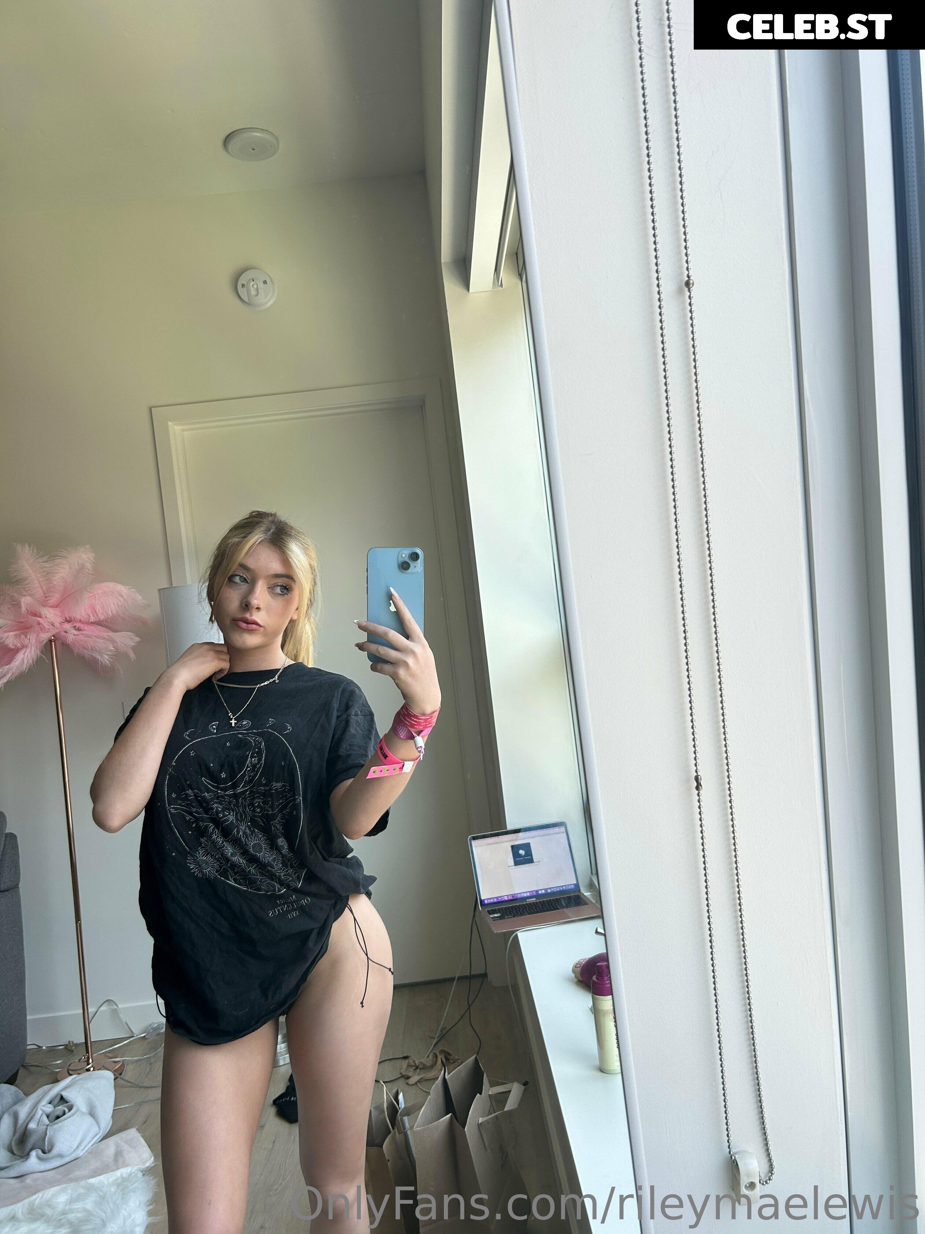 Riley Mae Lewis Image 722262