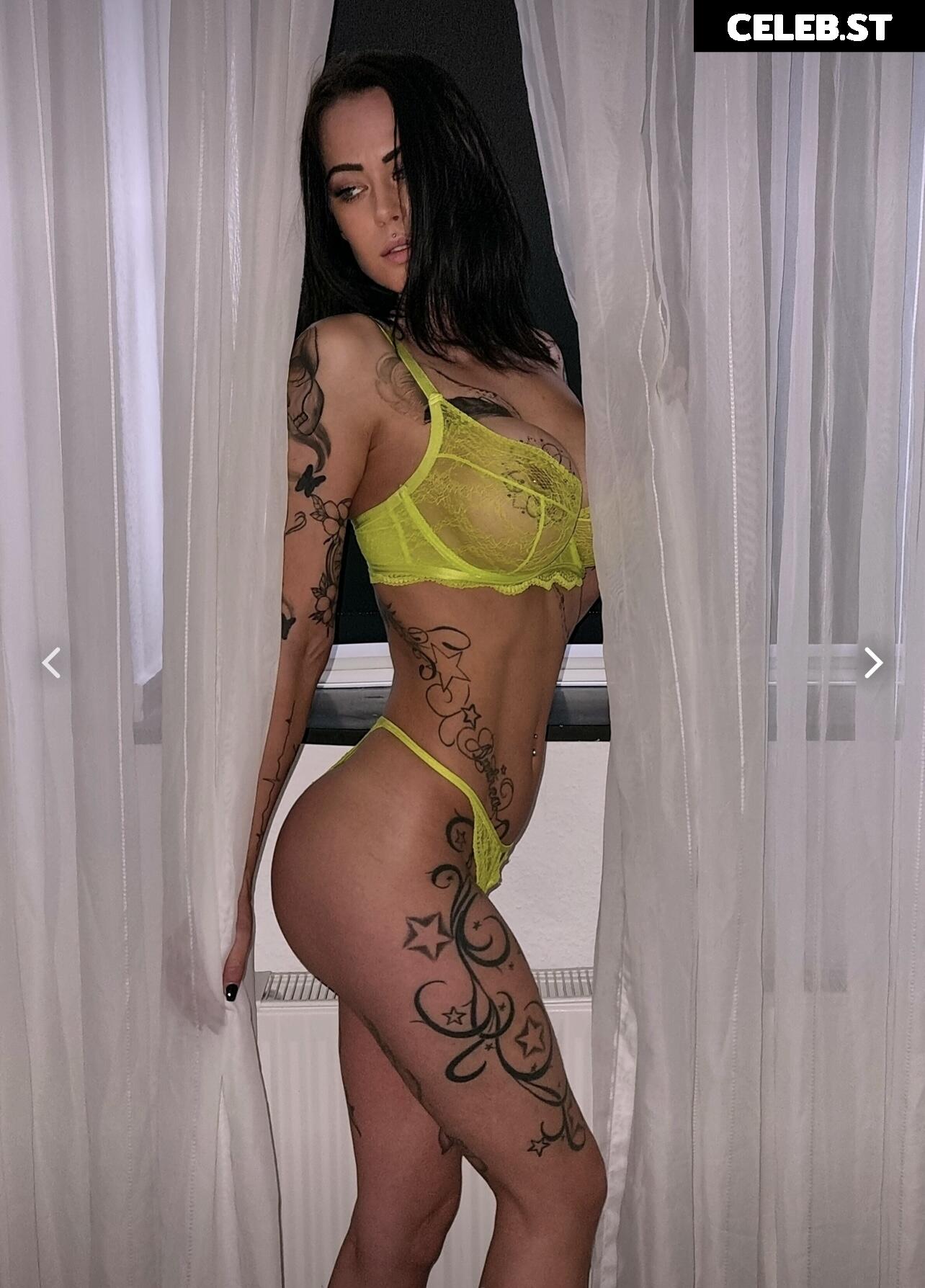 Melanie Alexandra Image 721639