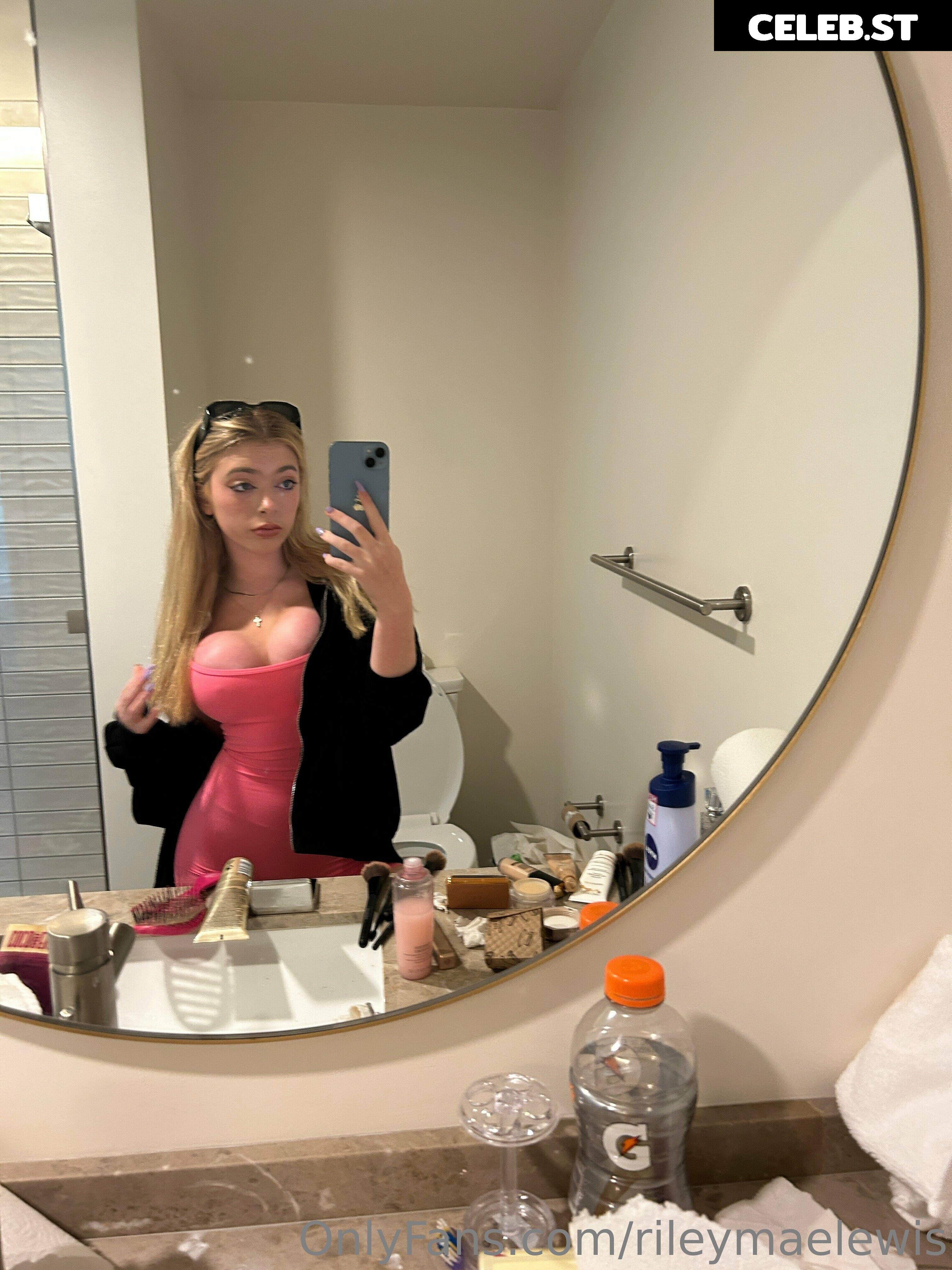 Riley Mae Lewis Image 721754