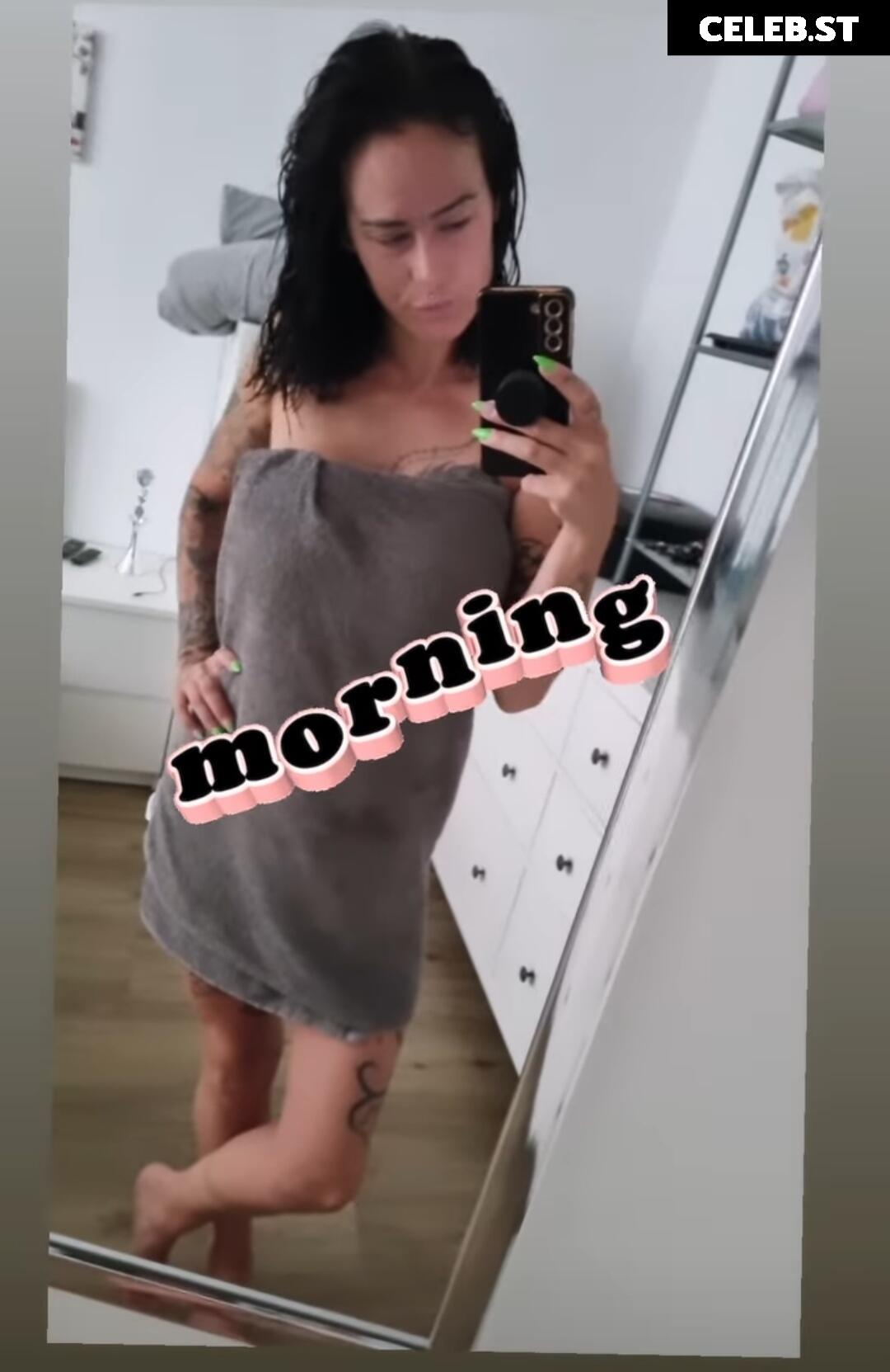 Melanie Alexandra Image 721387