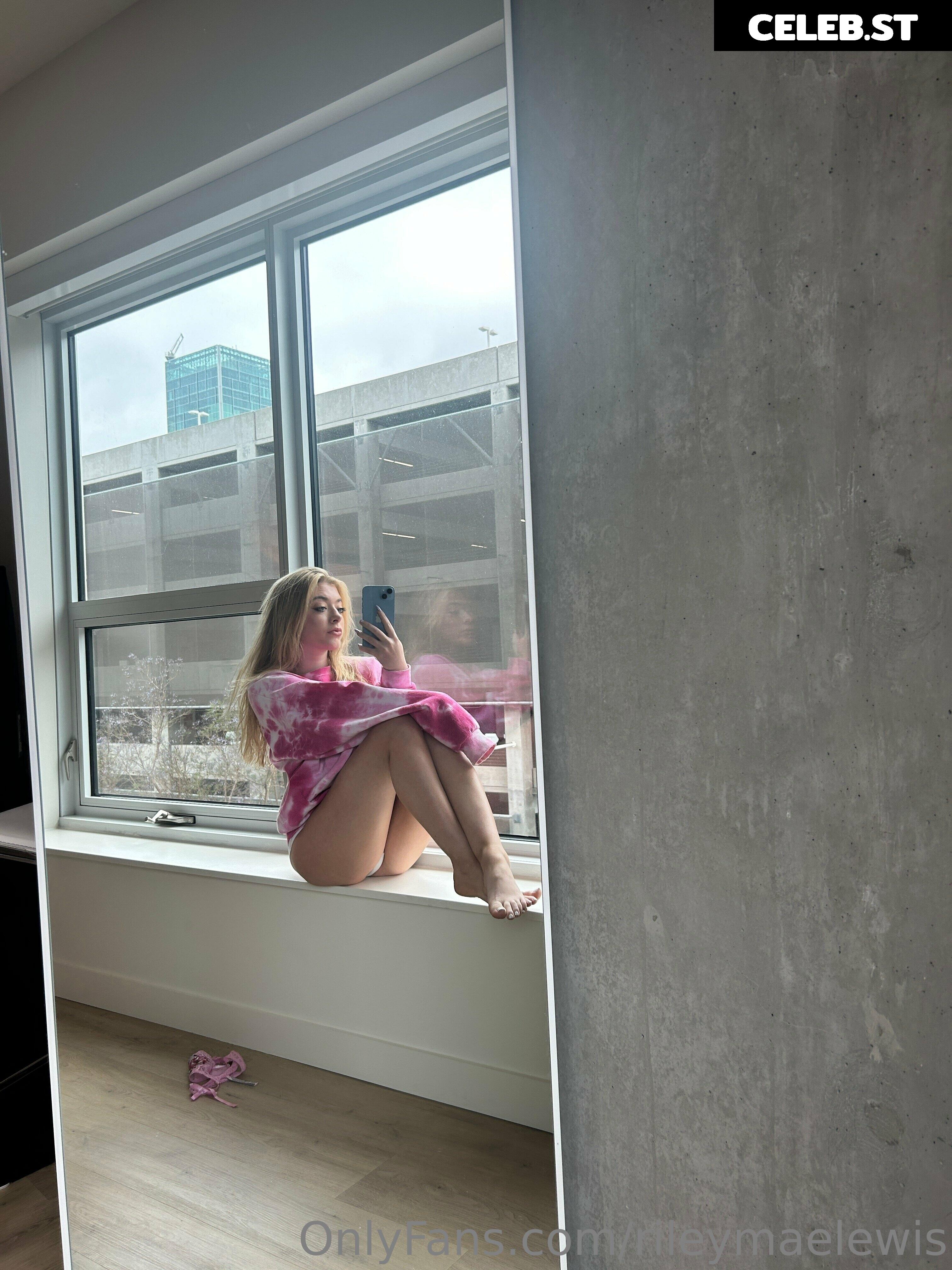 Riley Mae Lewis Image 721931