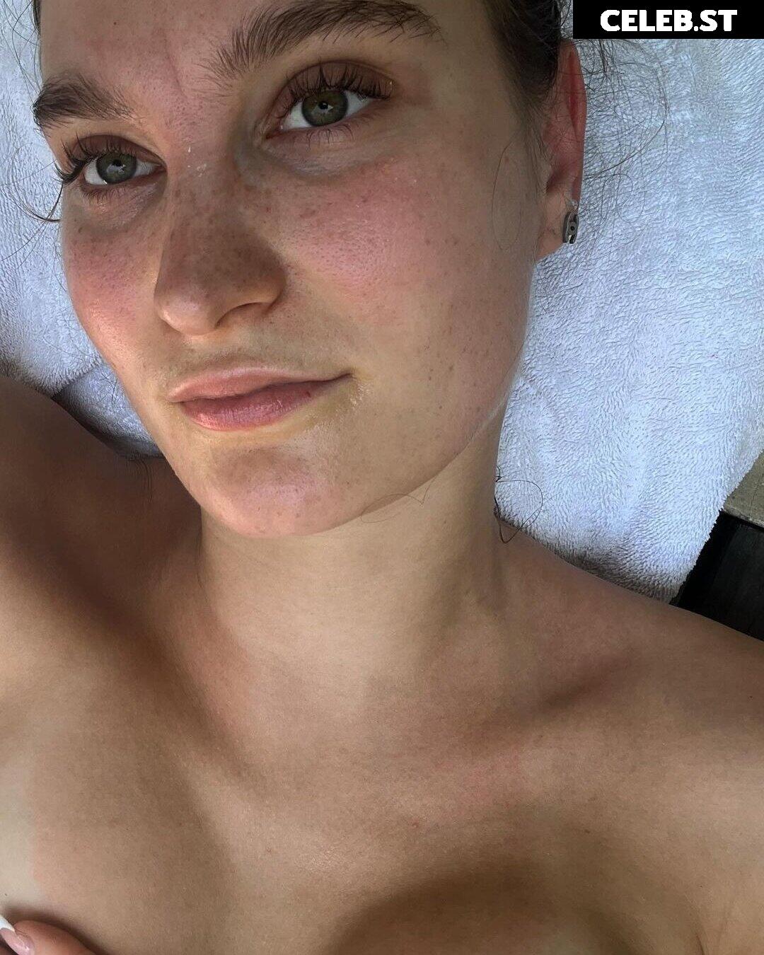 Mila Rosa Image 720679