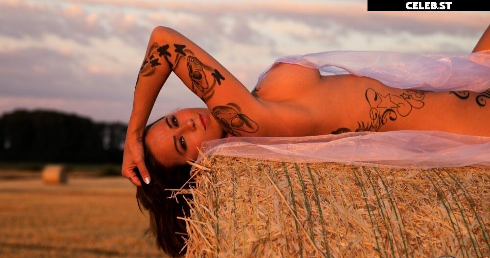 Melanie Alexandra Image 720787