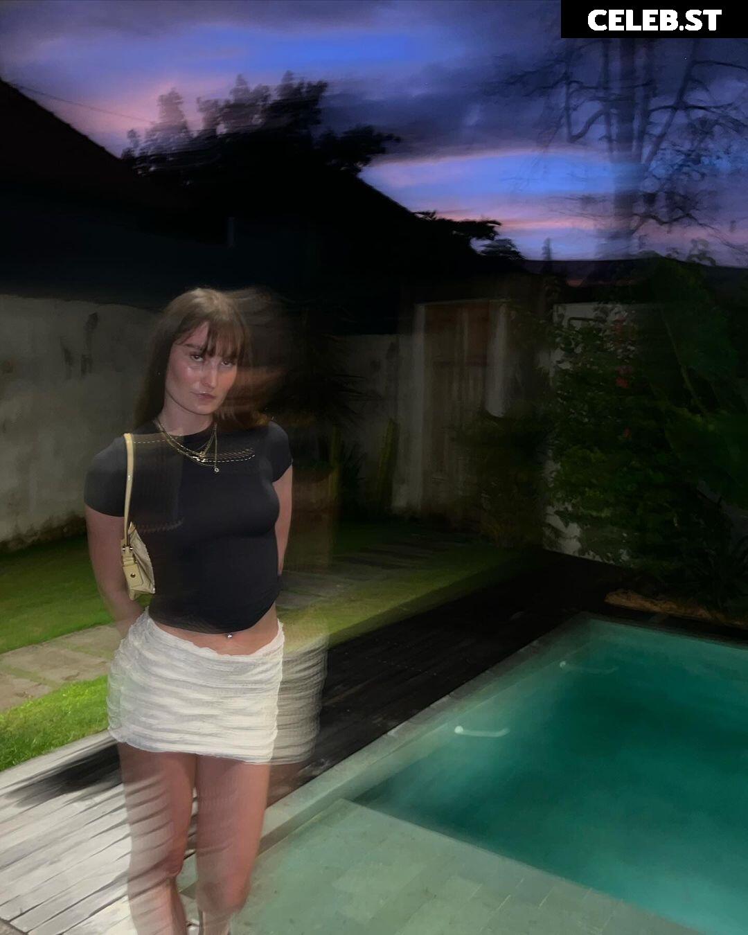 Mila Rosa Image 720733