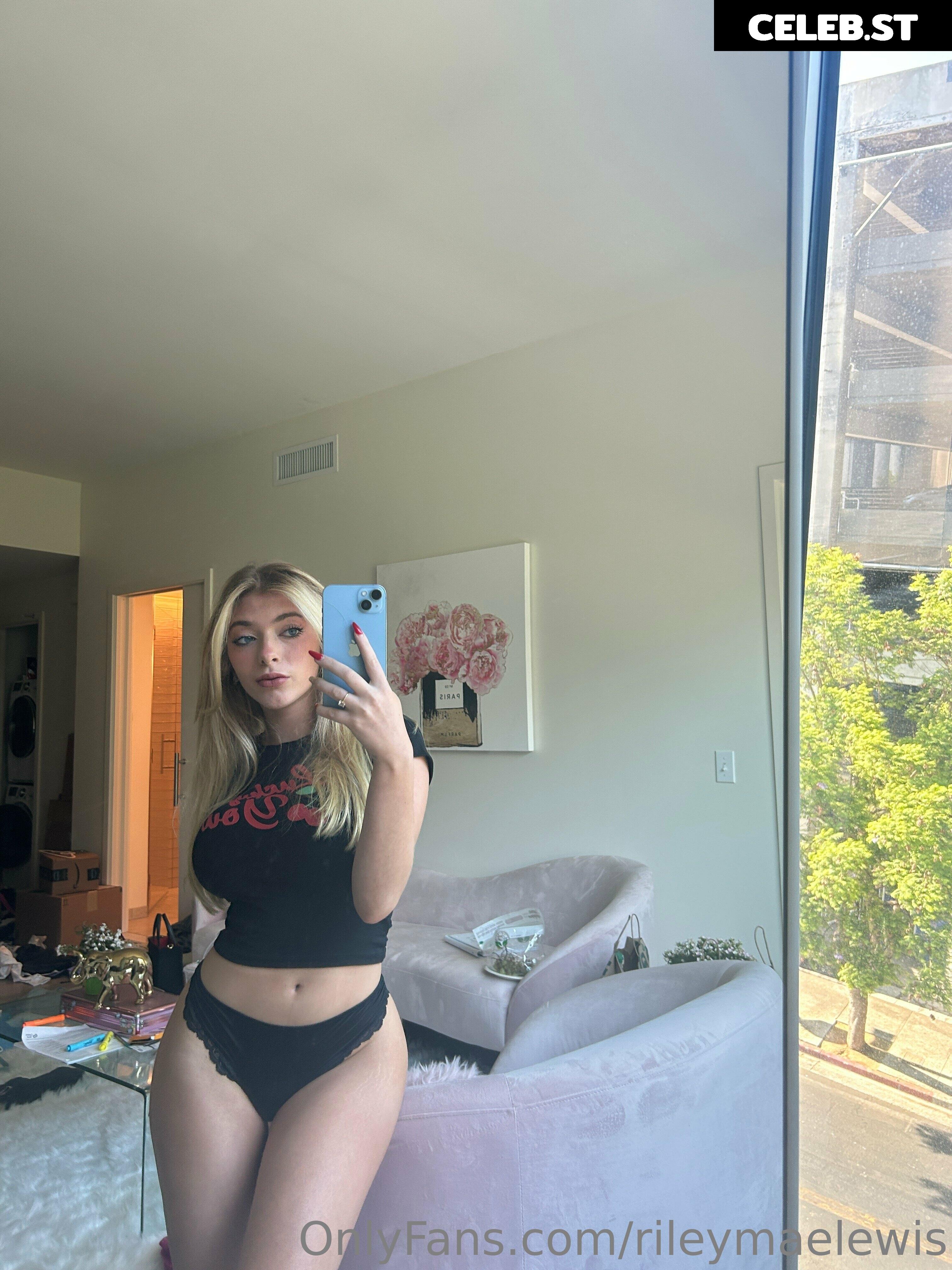 Riley Mae Lewis Image 720929