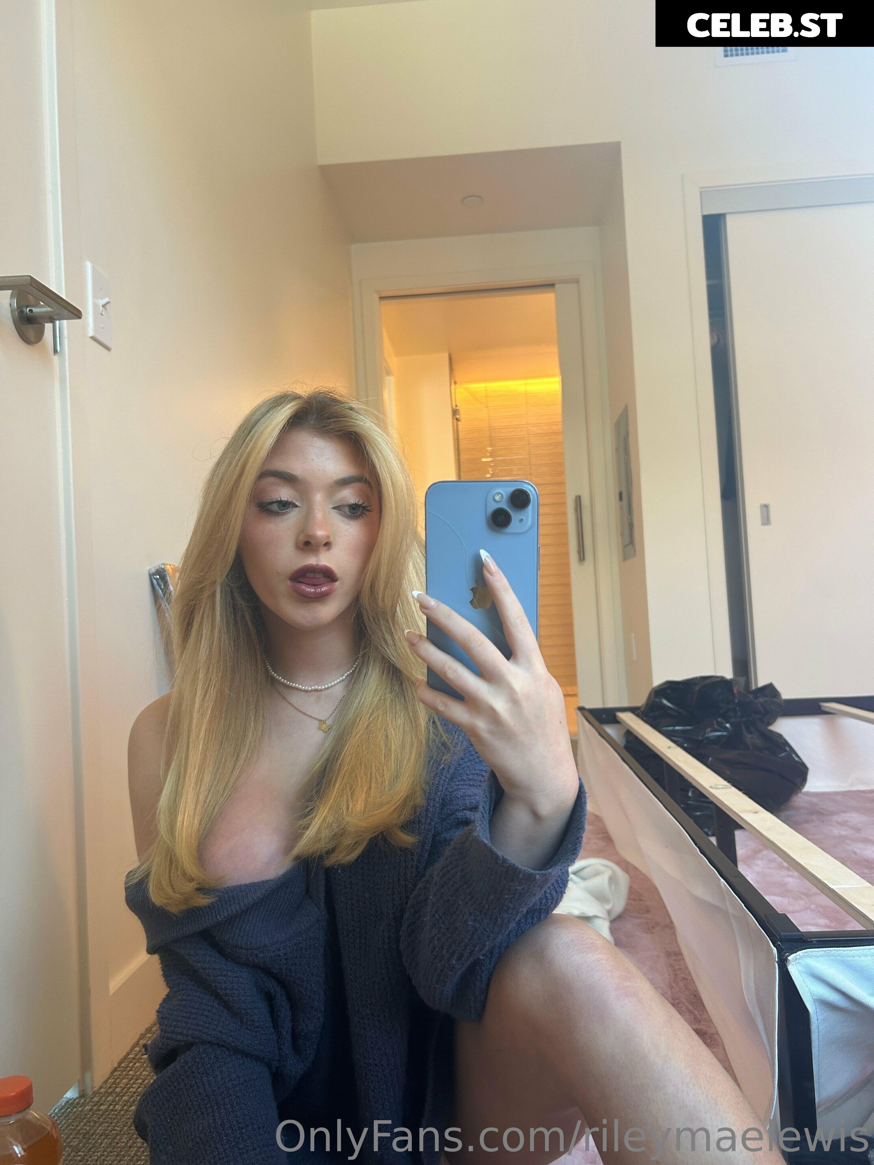 Riley Mae Lewis Image 720995