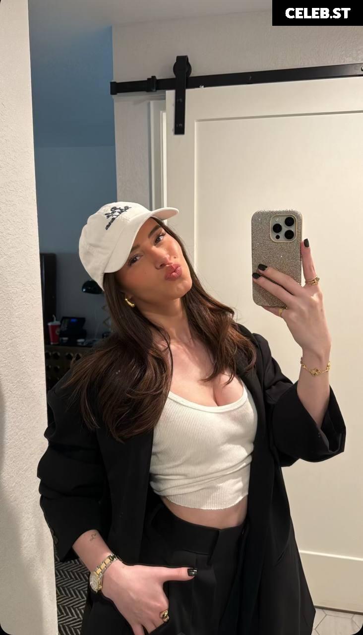 Léa Elui Image 738790