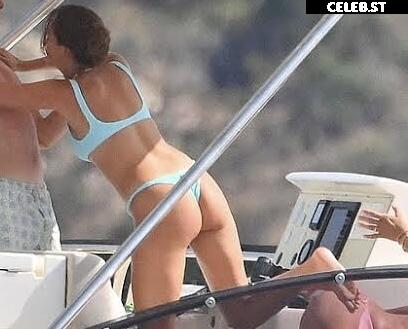 Sophia Weber Image 737010