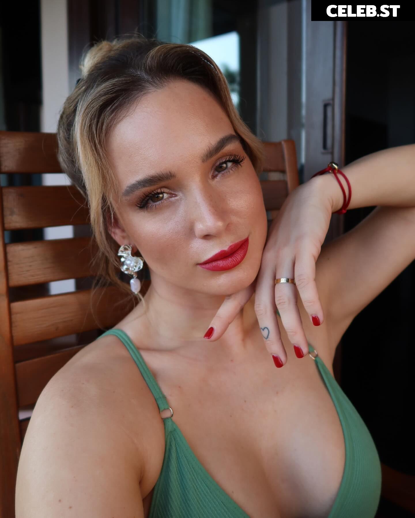 Julia Römmelt Image 737989