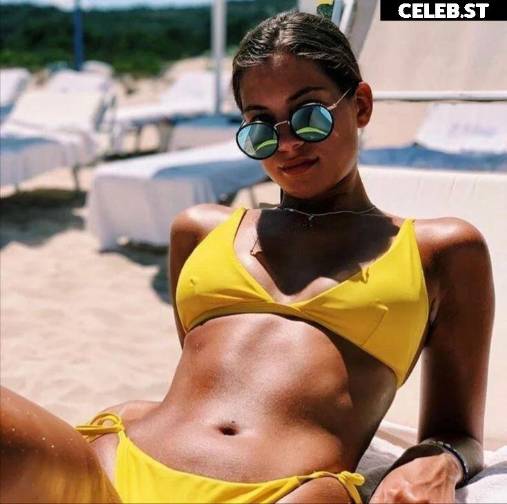 Sophia Weber Image 736318