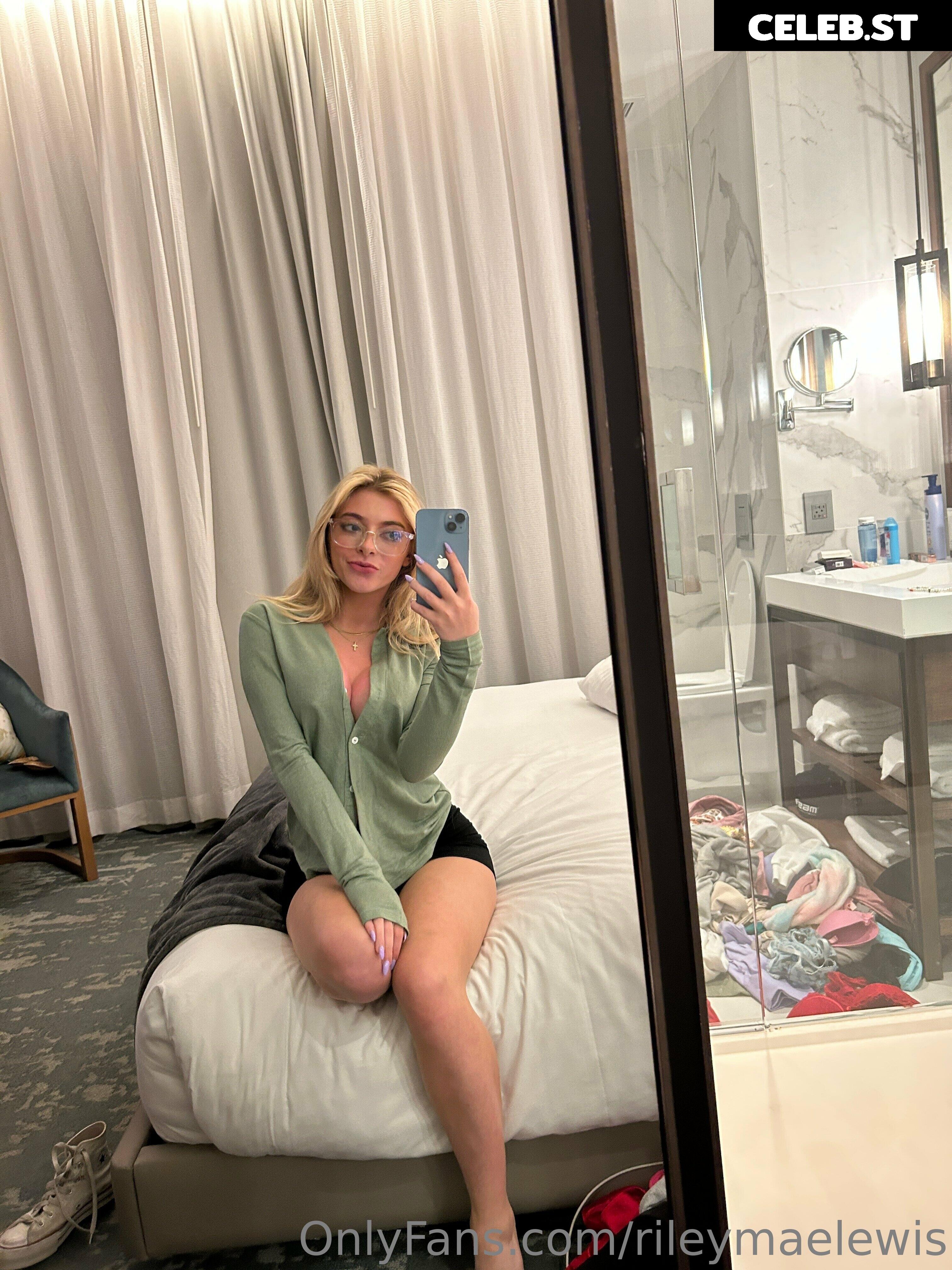 Riley Mae Lewis Image 735509