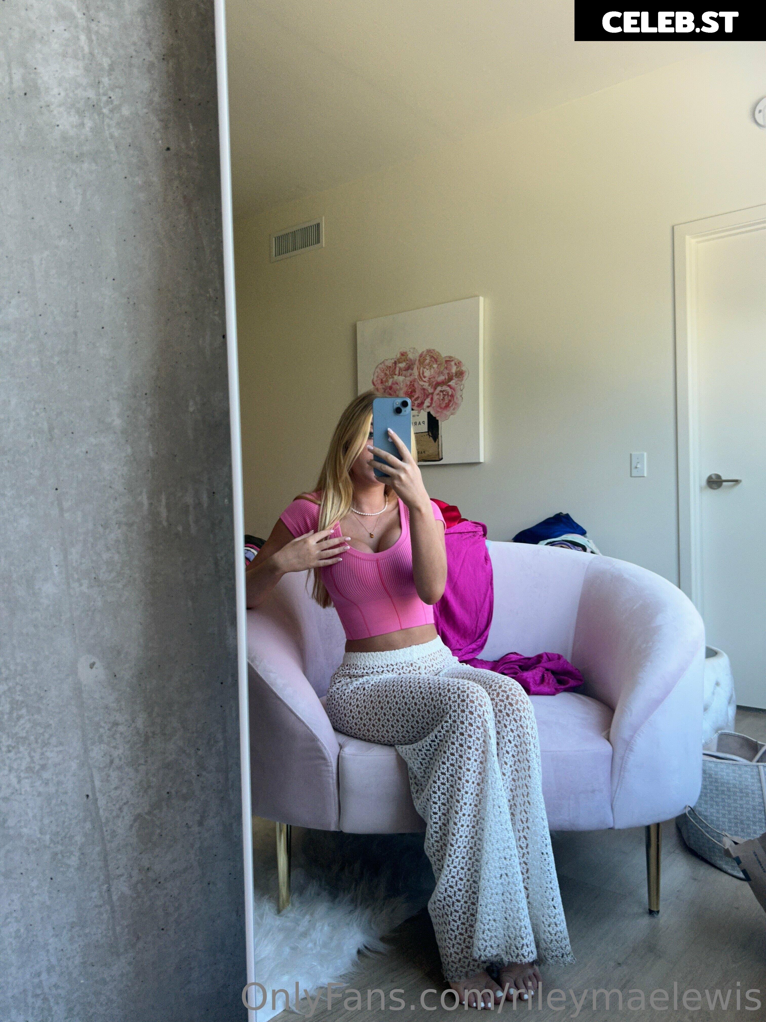 Riley Mae Lewis Image 735238