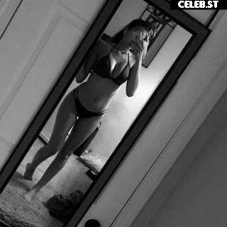 Sophia Weber Image 735301