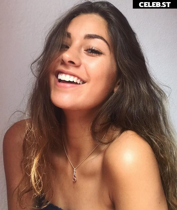 Sophia Weber Image 735016