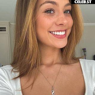 Sophia Weber Image 734628