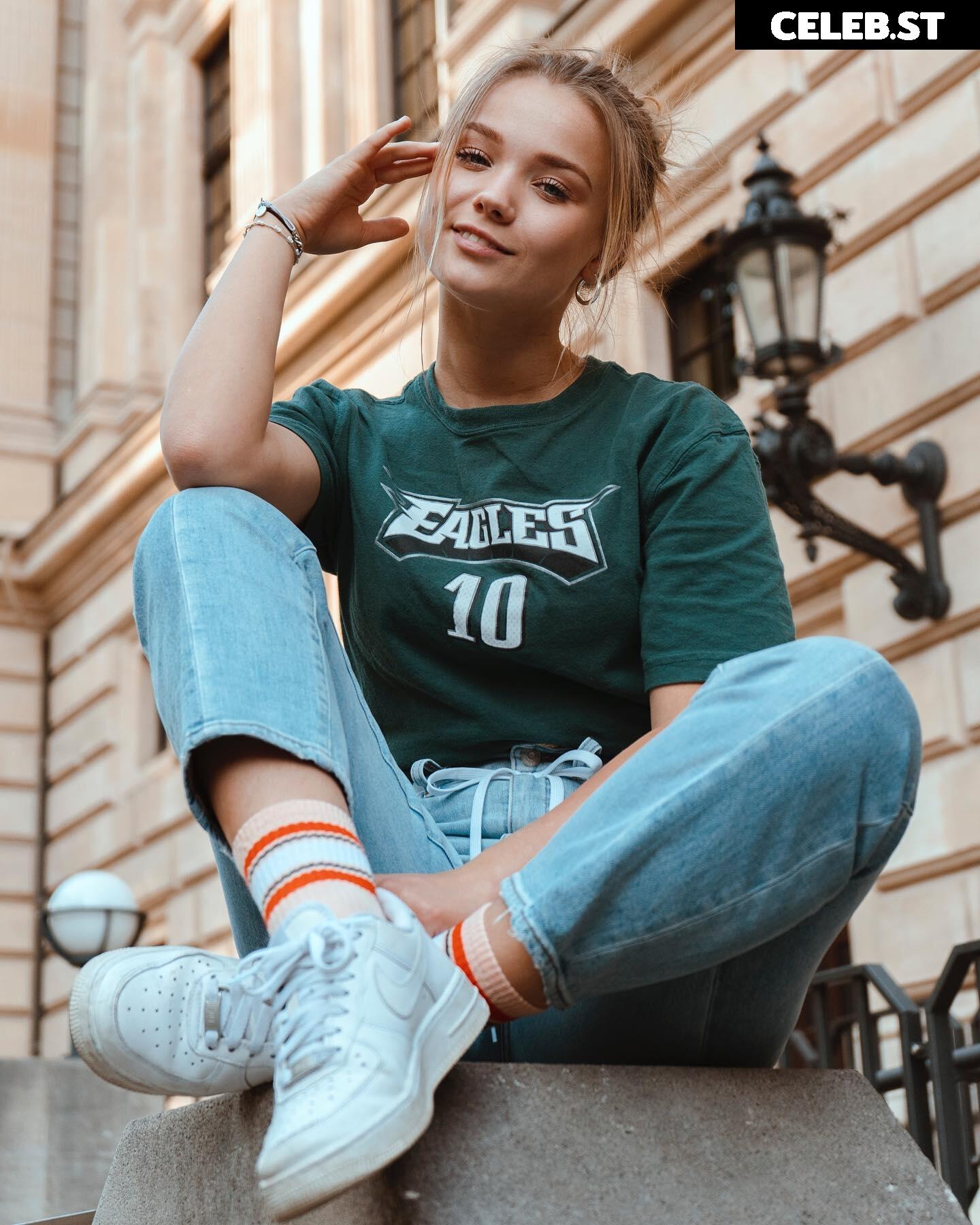 Julia Beautx Image 734453