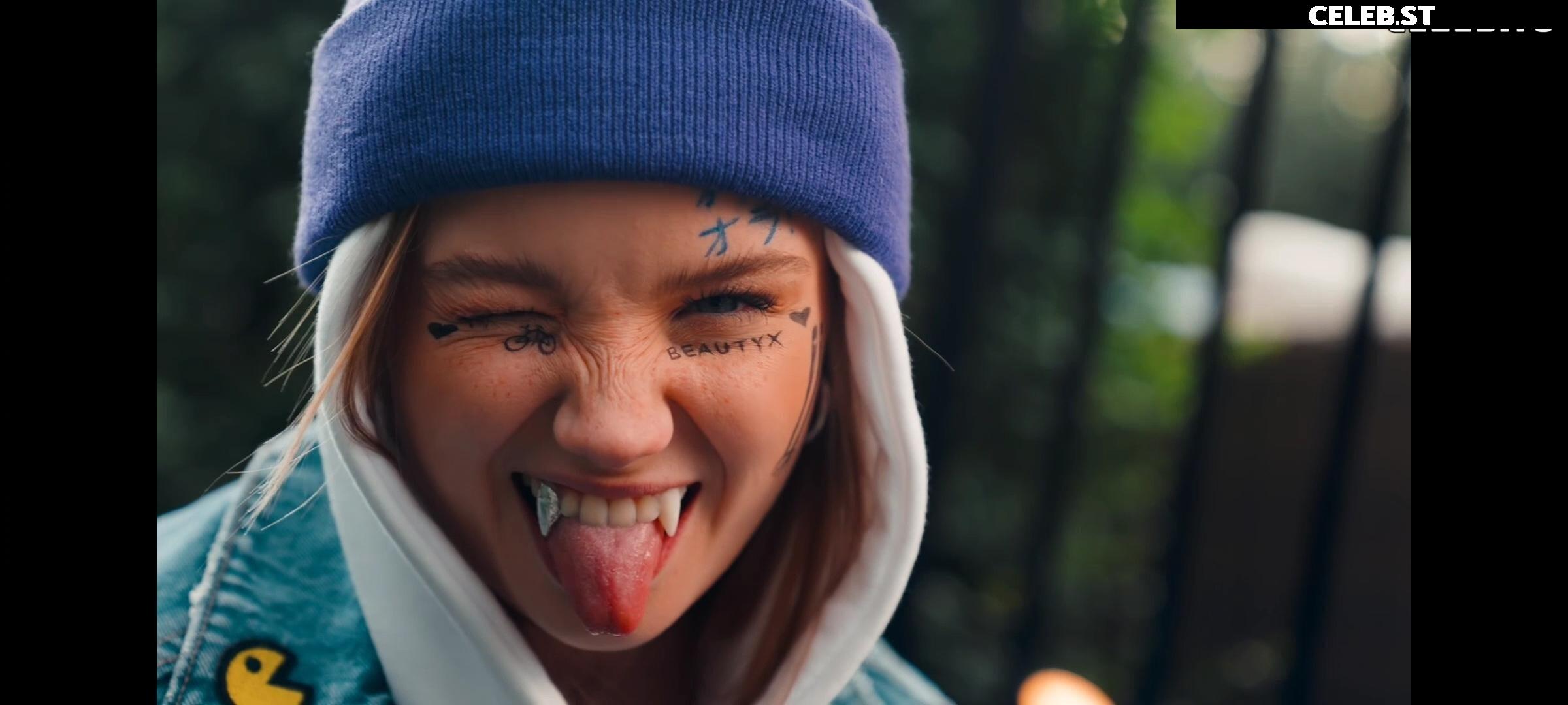 Julia Beautx Image 733417