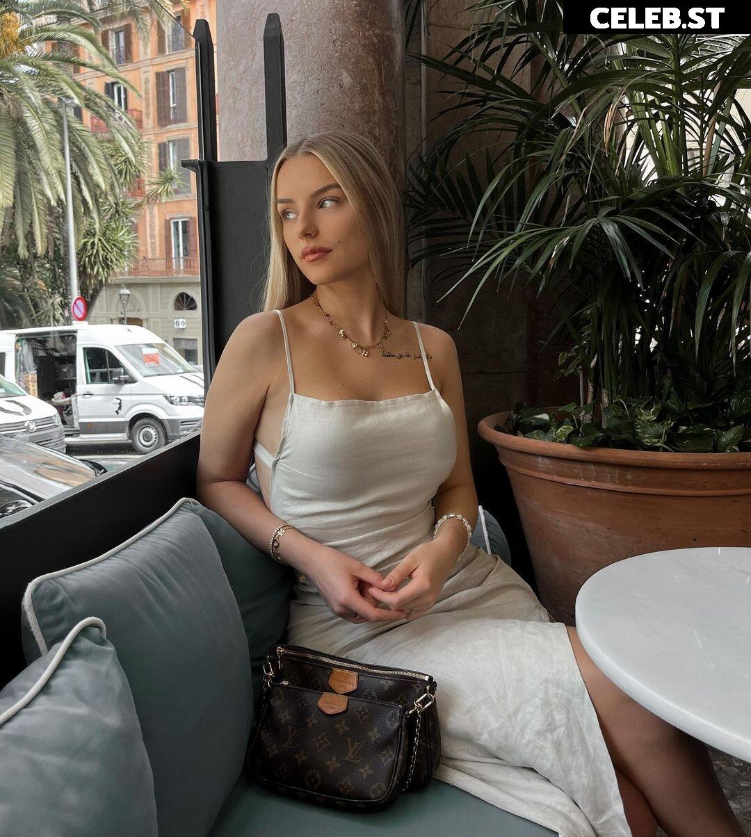 Lisa.crmn Image 732222