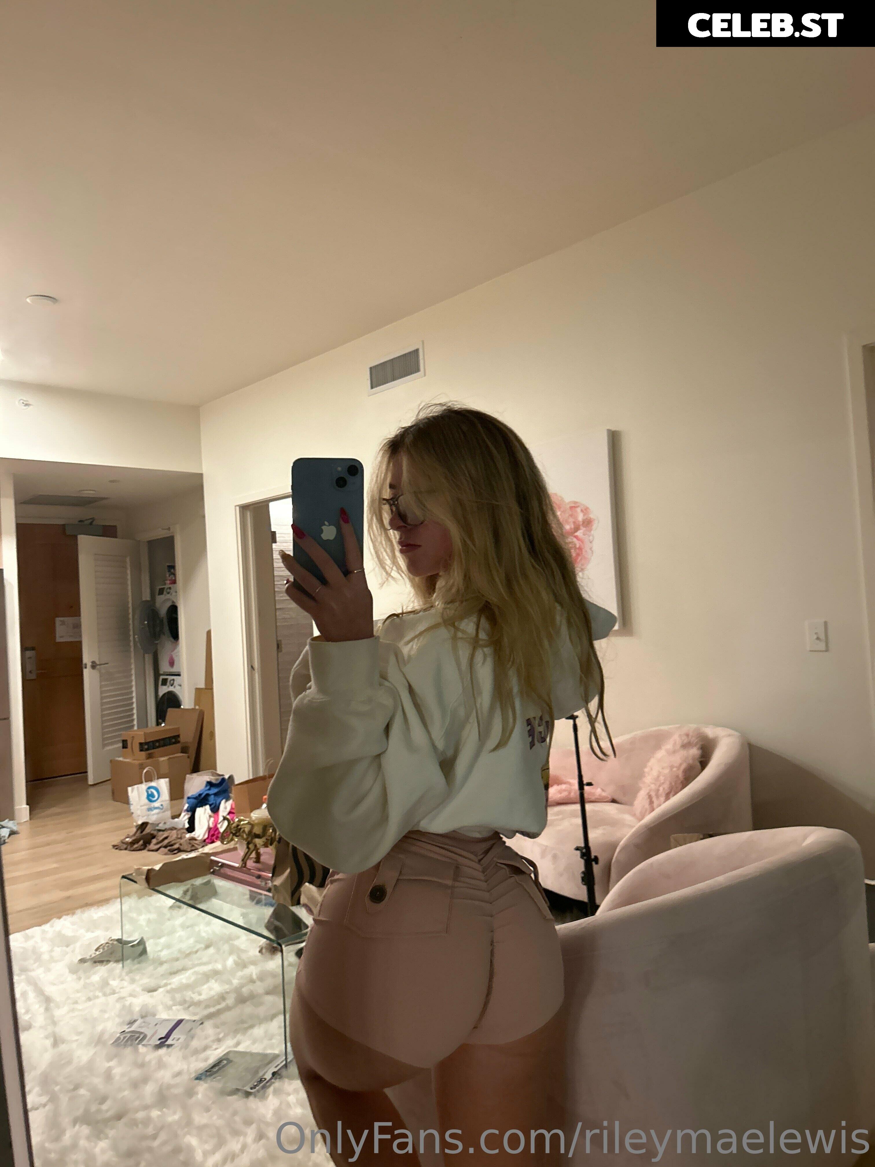 Riley Mae Lewis Image 730581