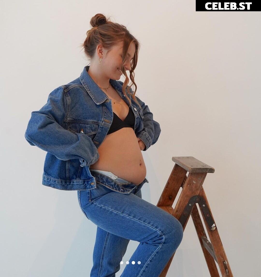 Alinamour Image 749676