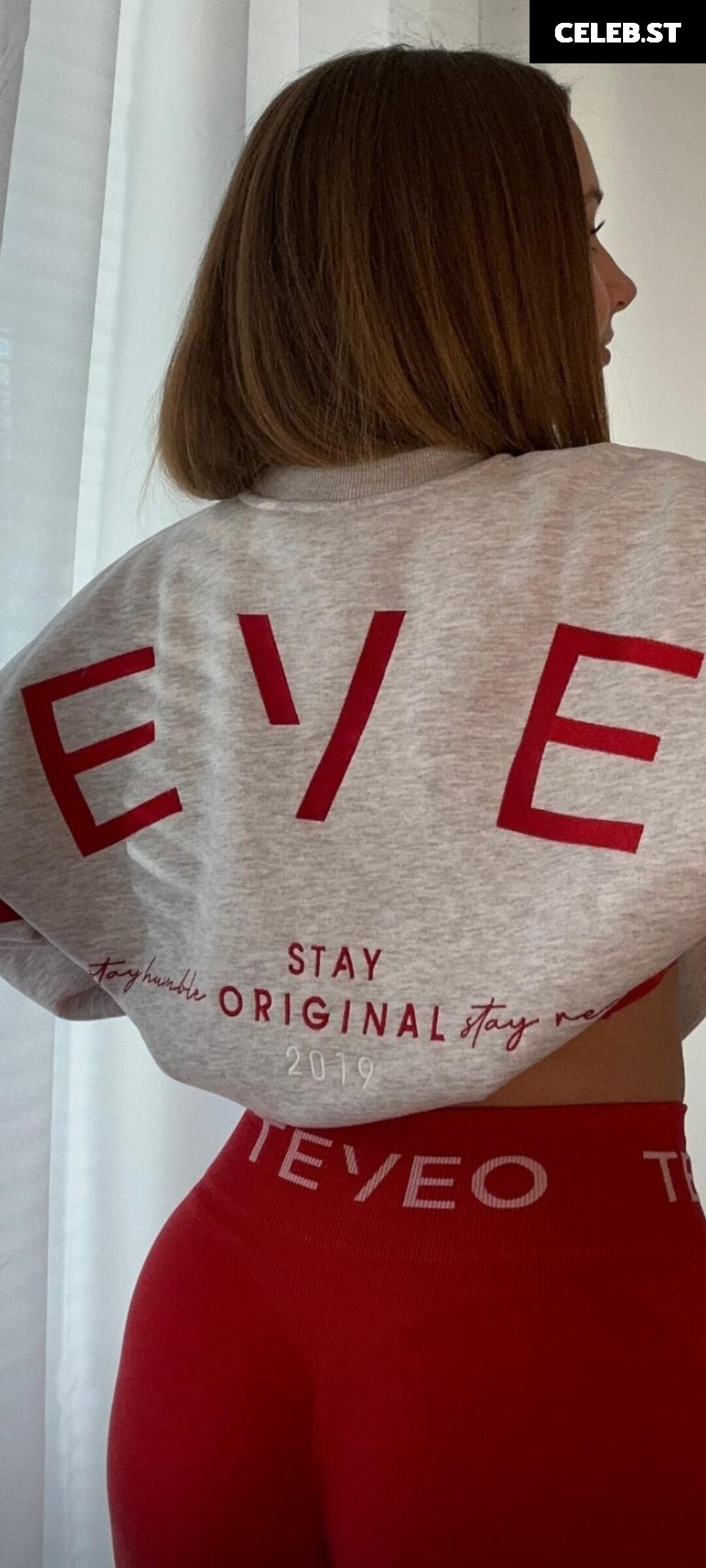 Alinamour Image 749271