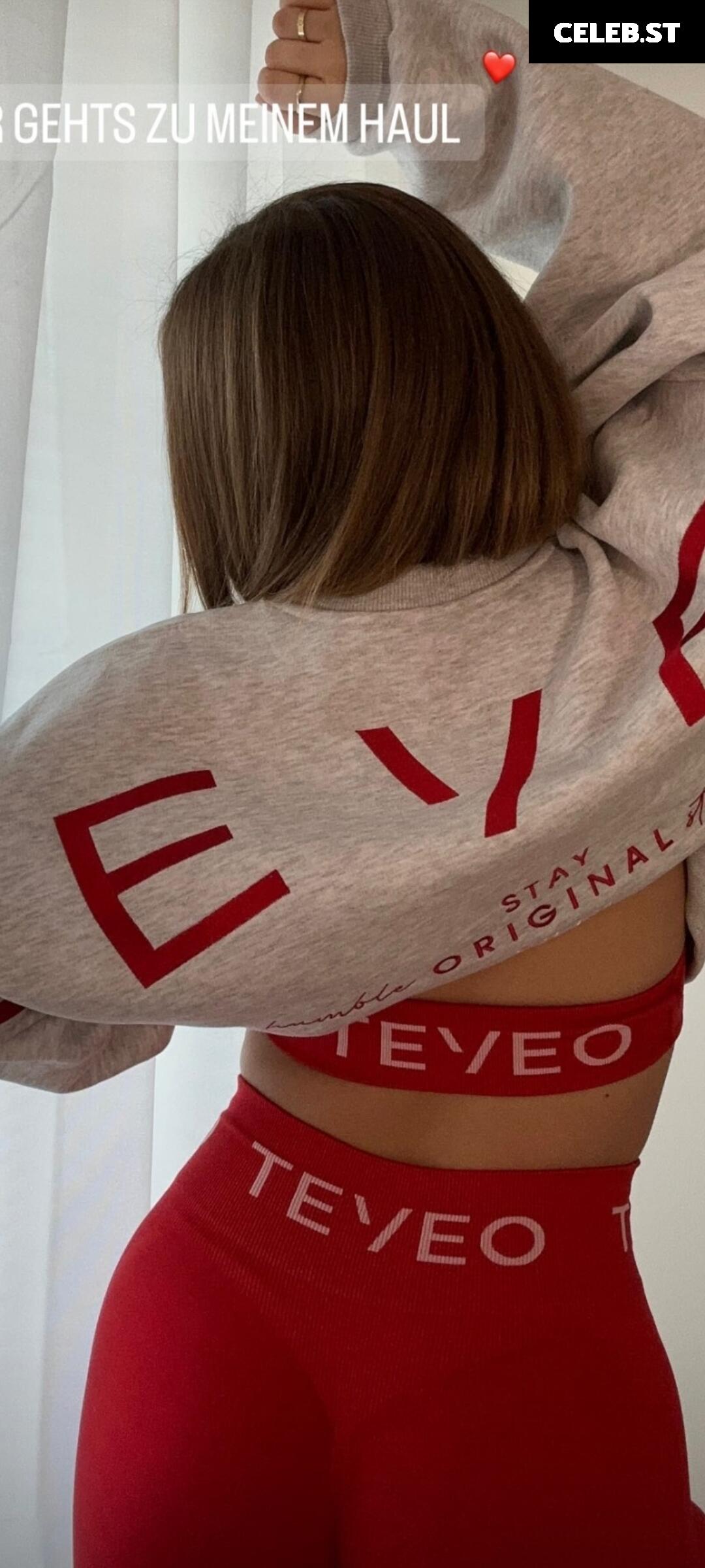 Alinamour Image 749303