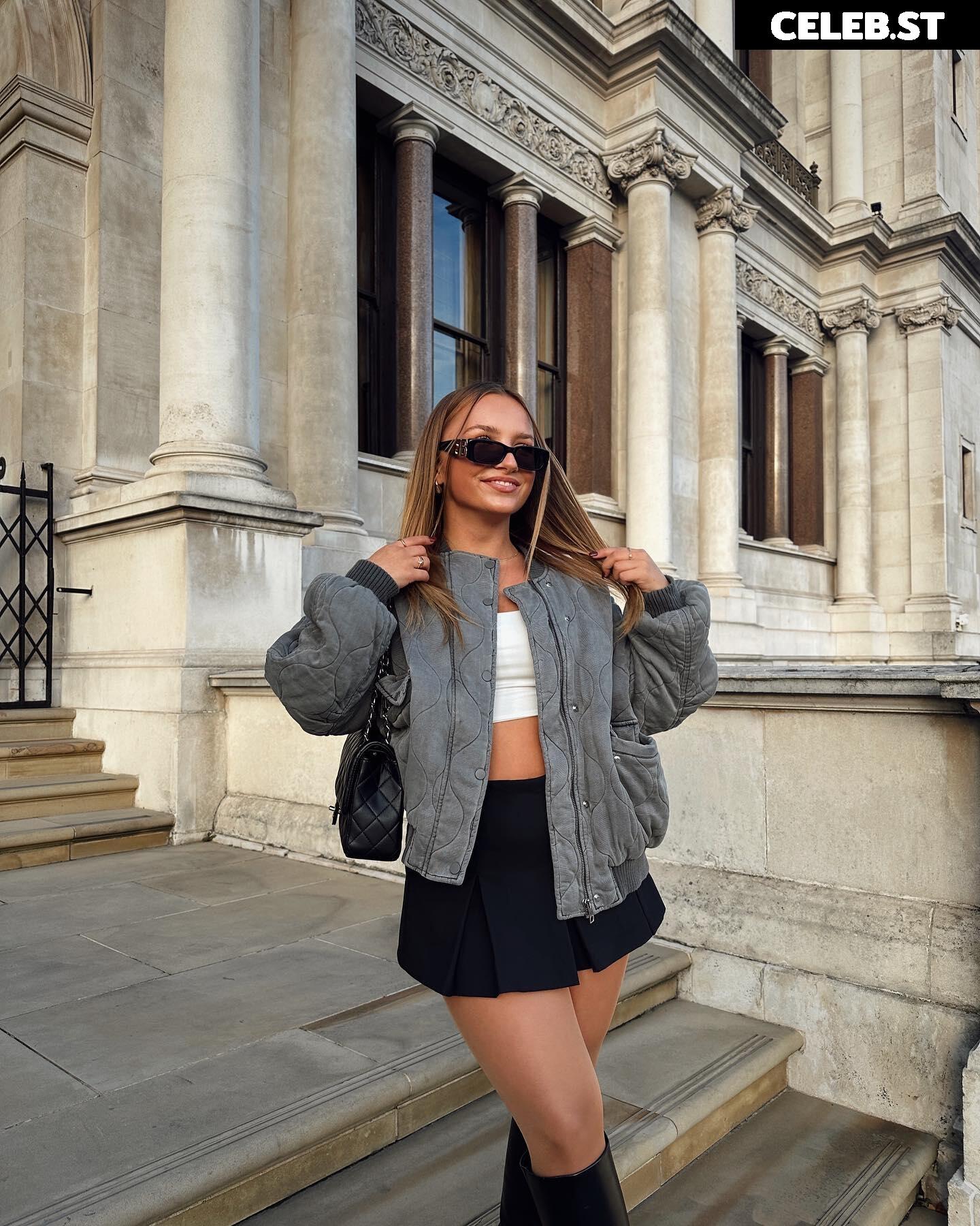 Alinamour Image 748019