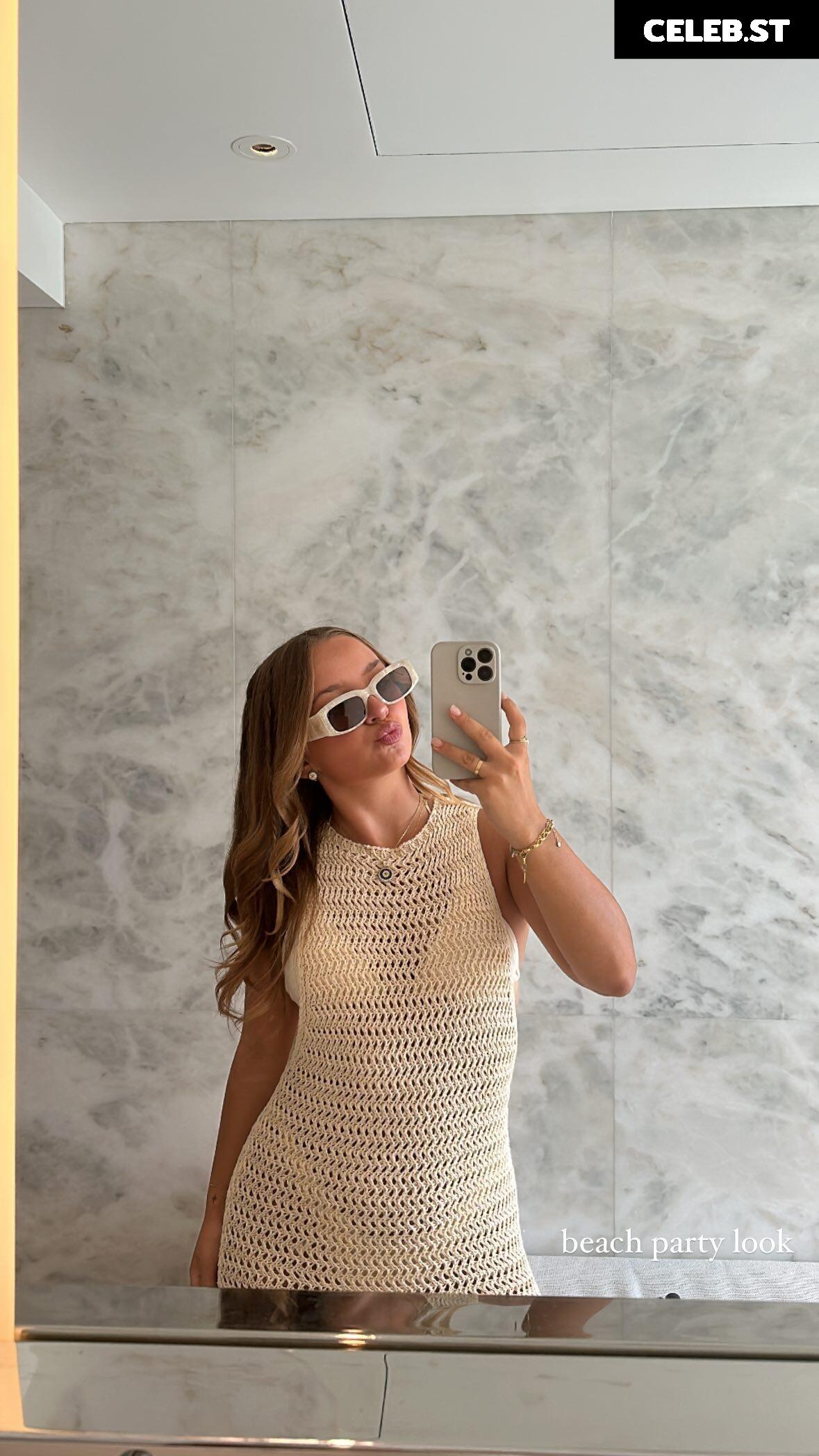 Alinamour Image 747779