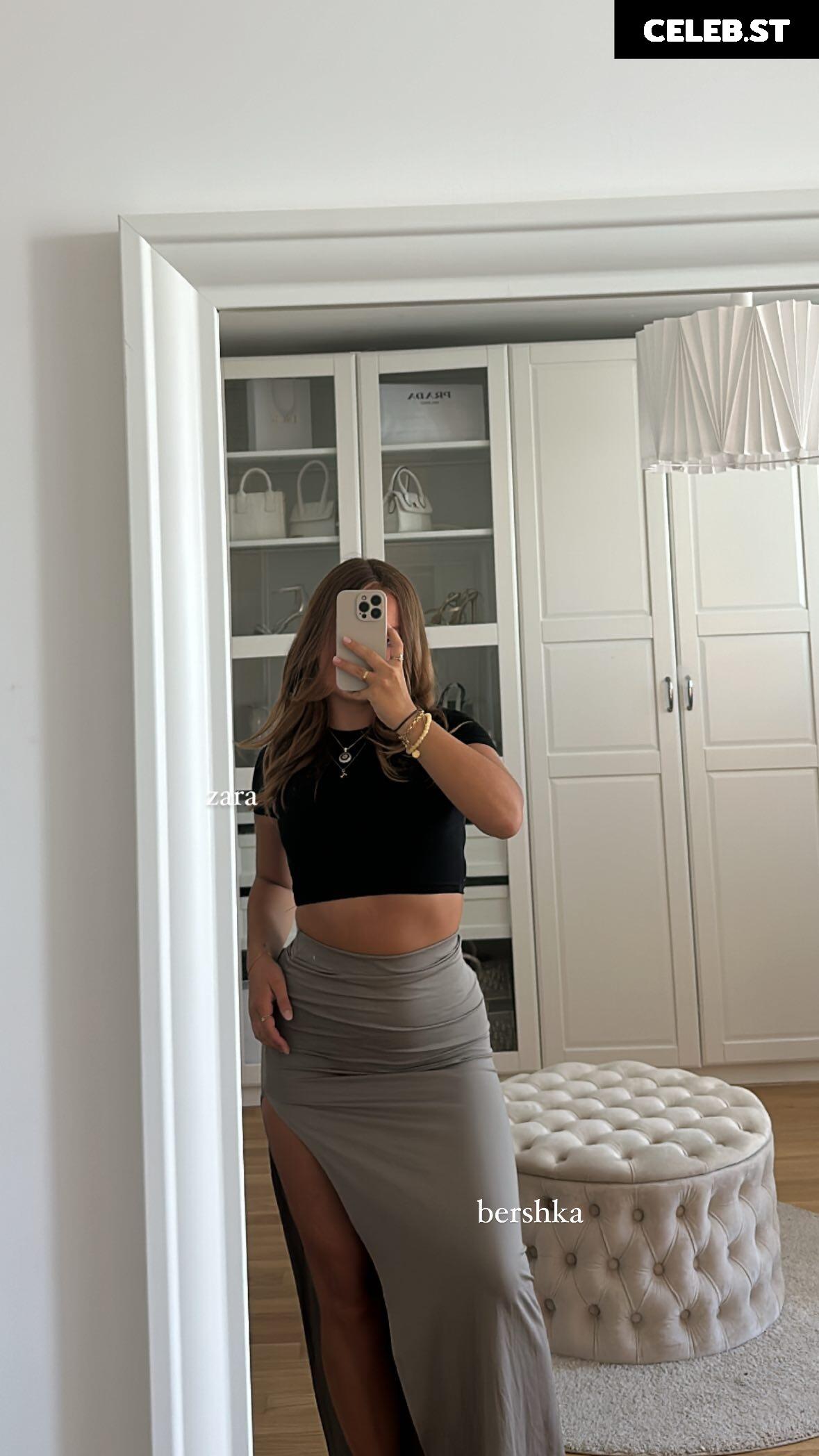 Alinamour Image 747284