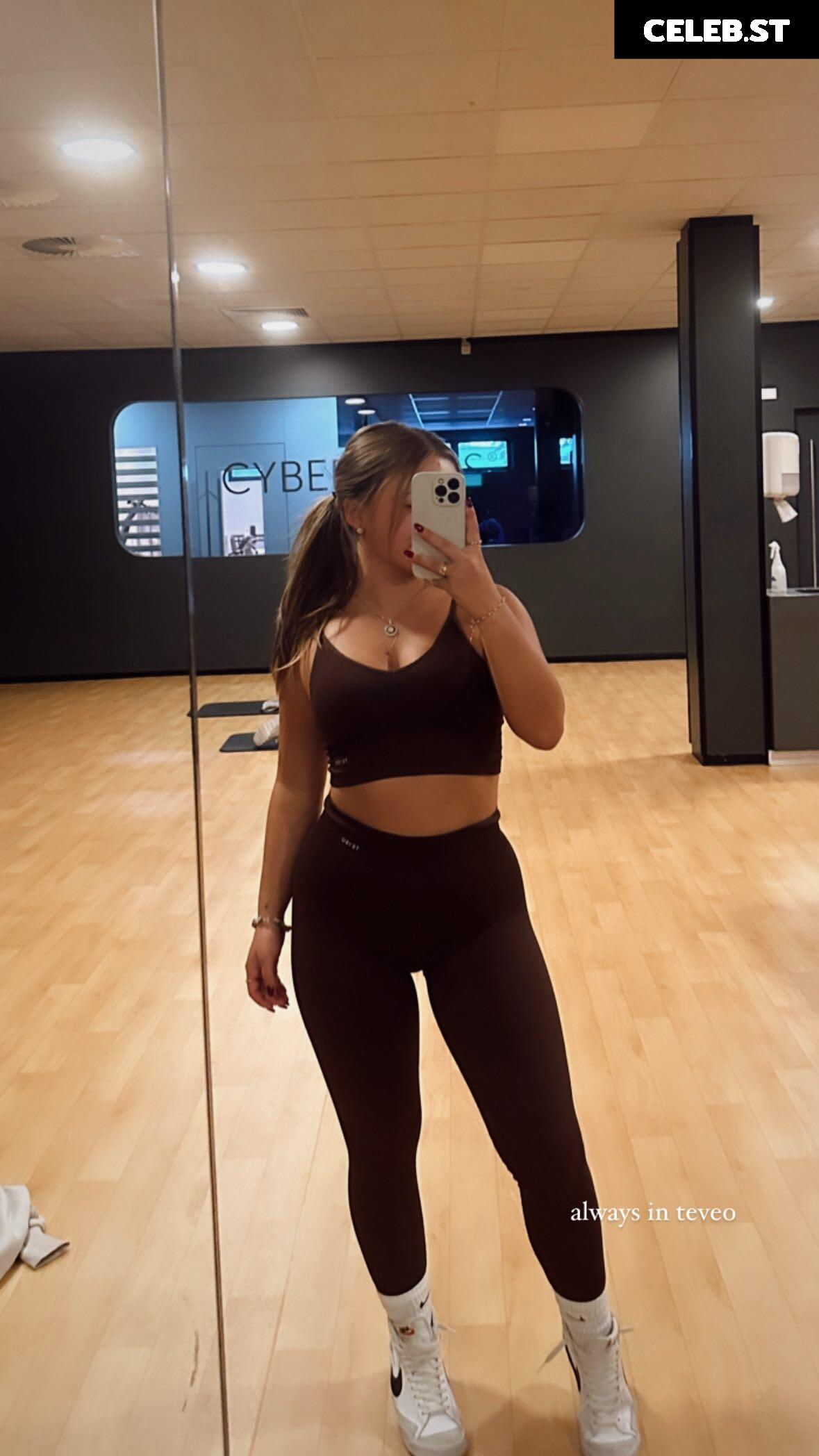 Alinamour Image 747946