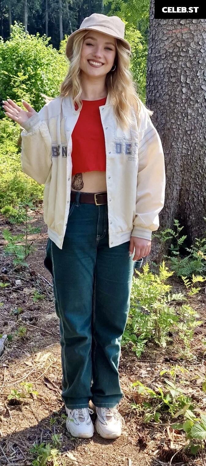 Julia Beautx Image 742250