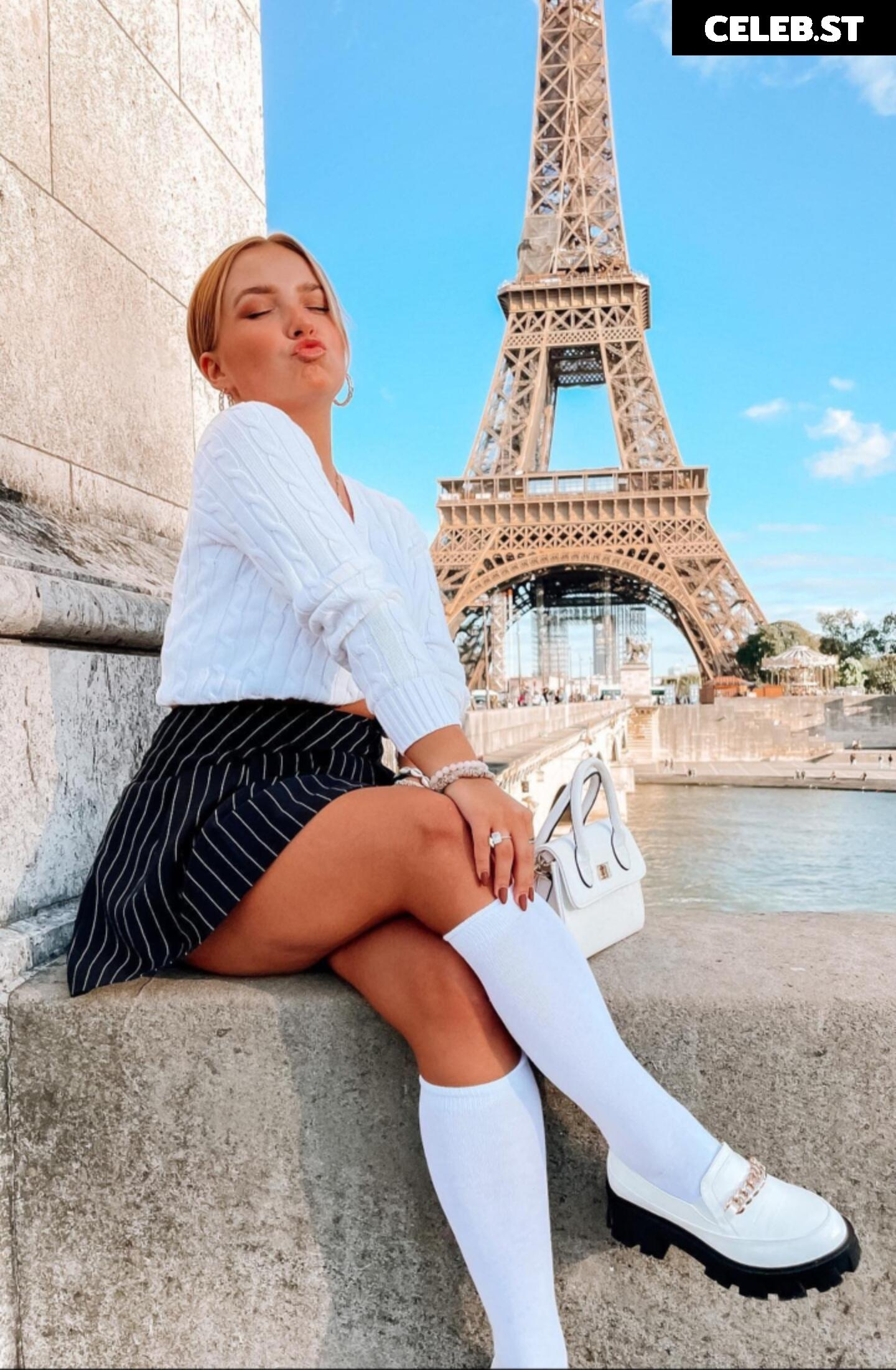 Alinamour Image 740635