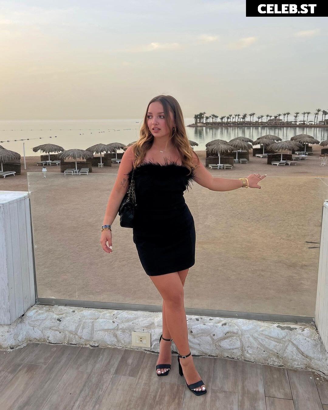 Alinamour Image 740328