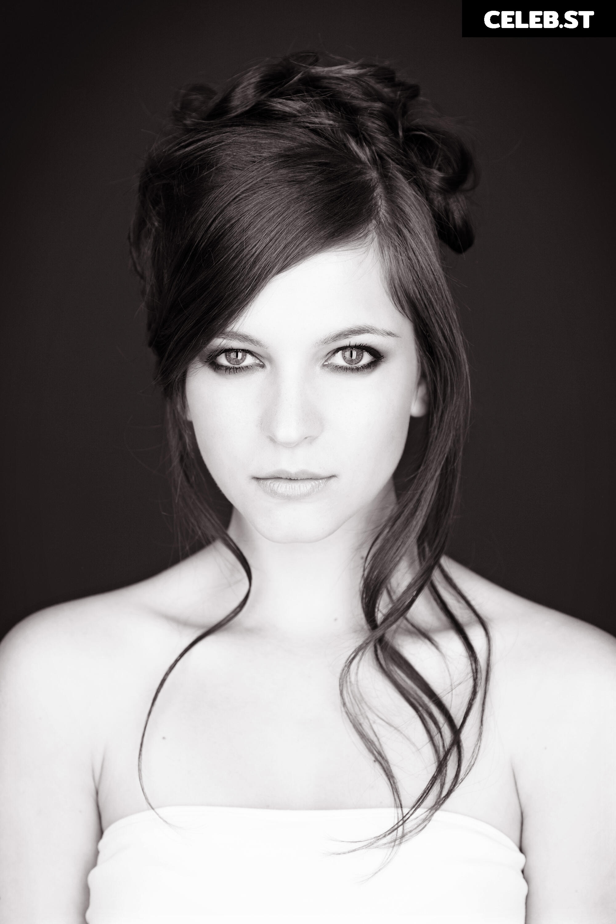 Mady Morrison Image 755093