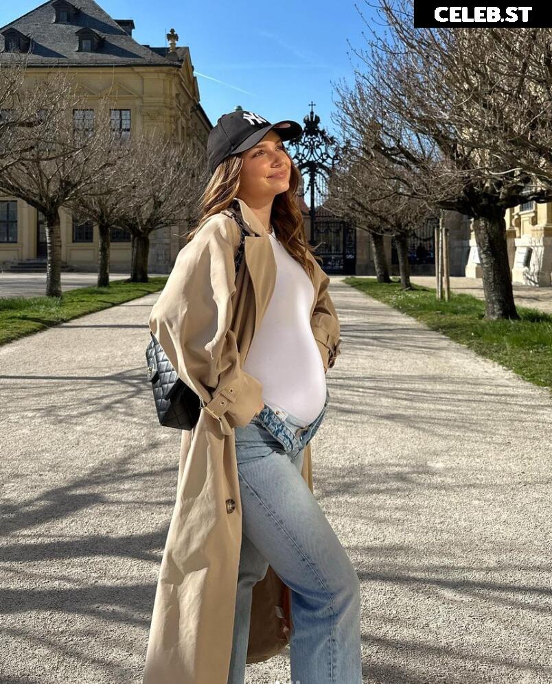 Alinamour Image 750262