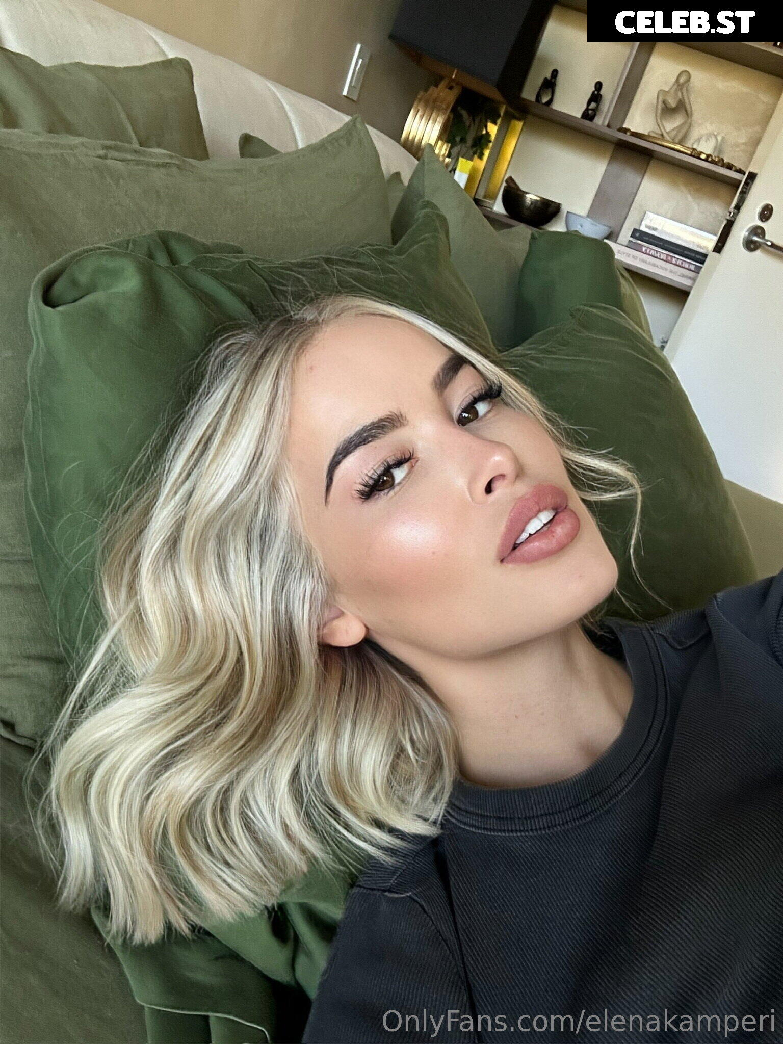 Elena Kamperi Image 774812
