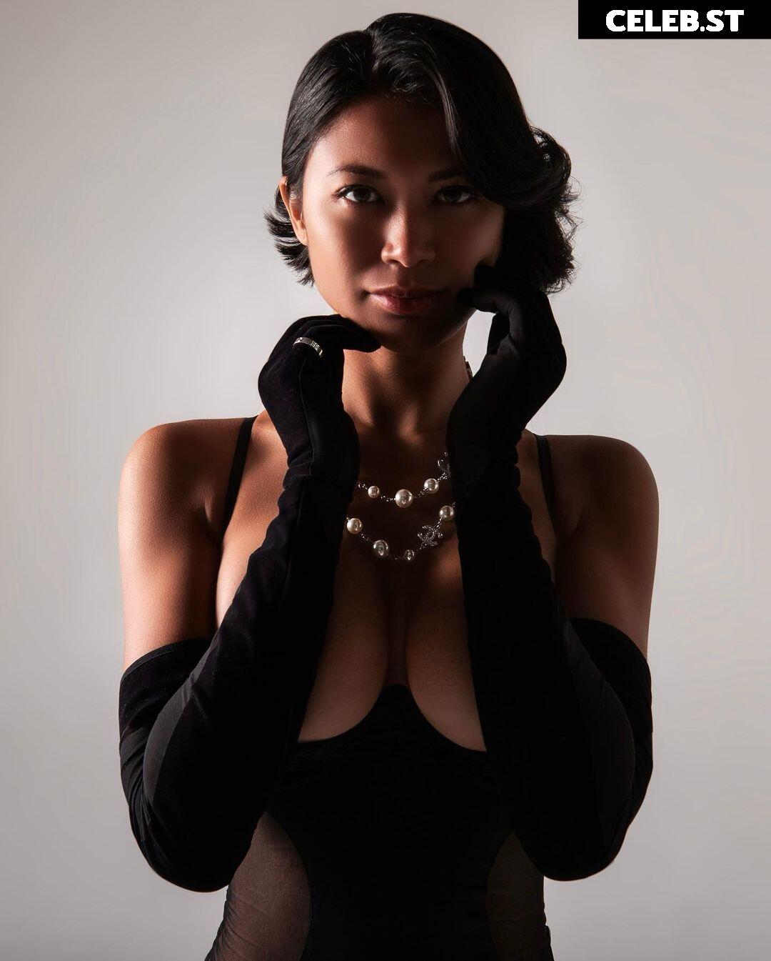 Chanel Uzi Image 773834