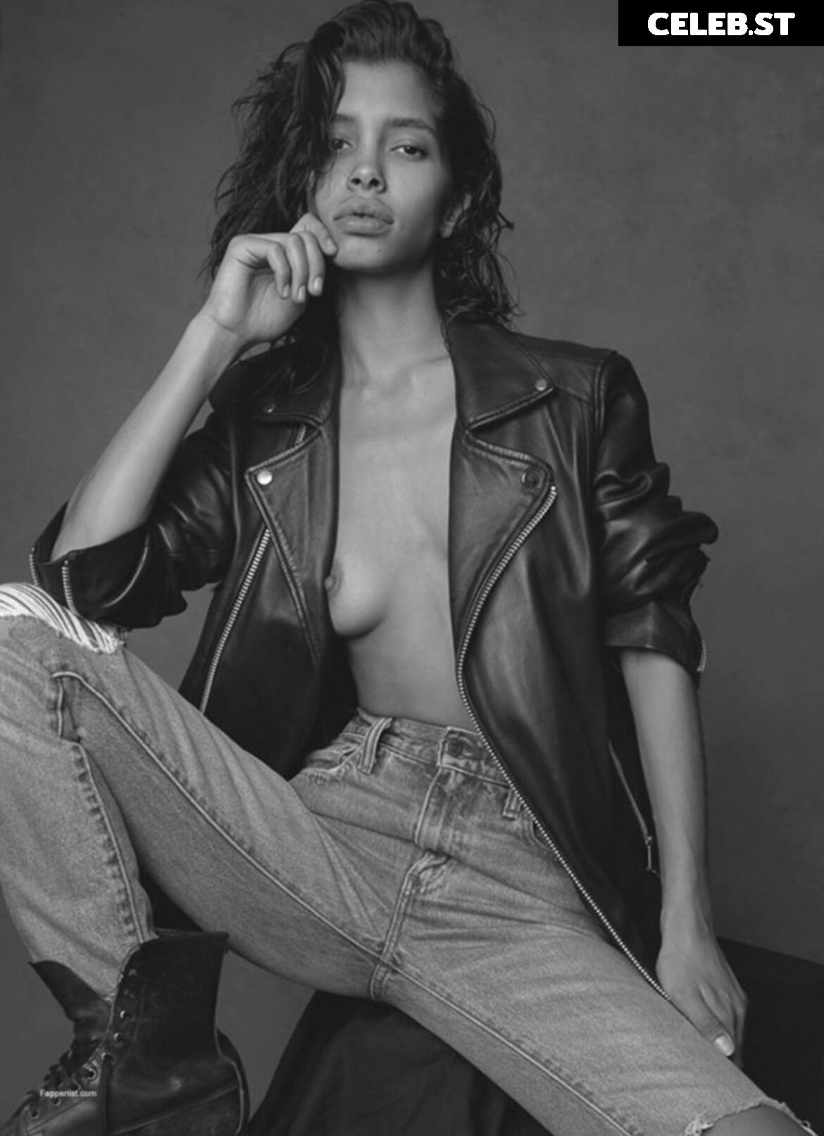 Lara Helmer Image 709023