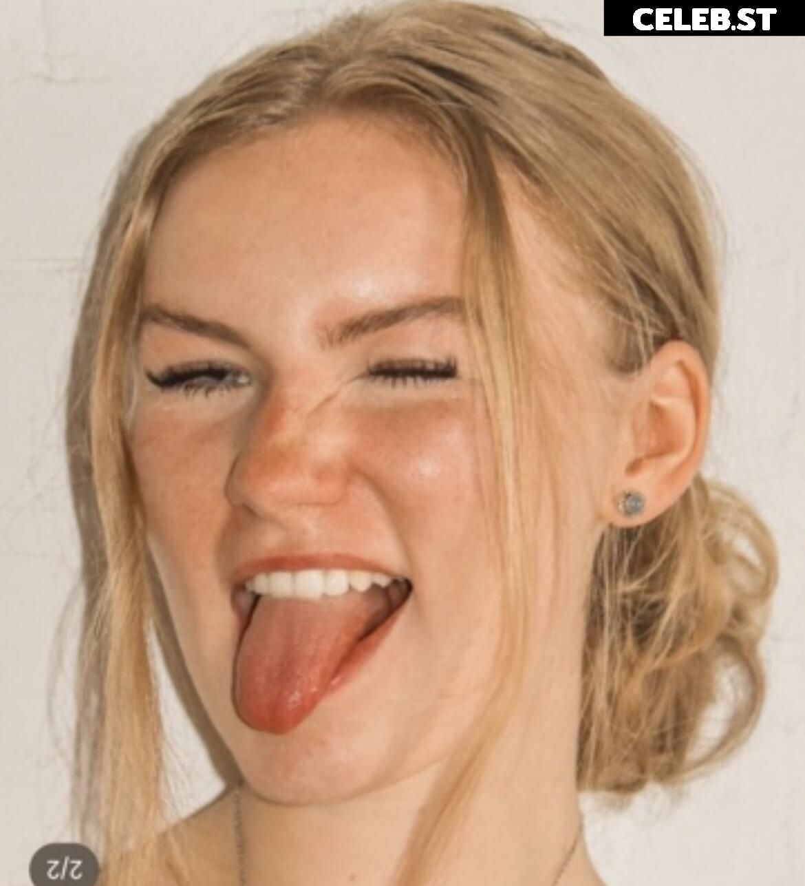 Francesca Dougan Image 707280