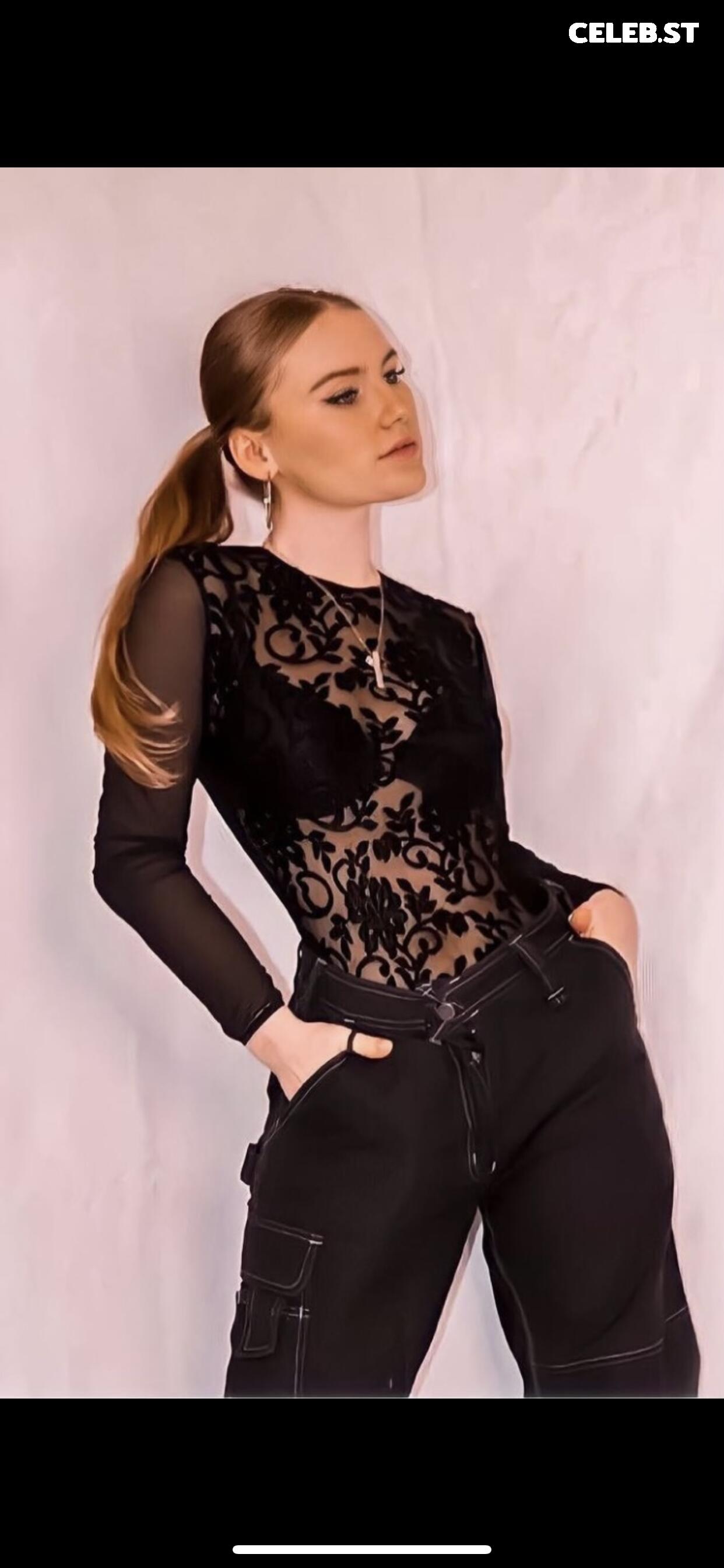 Francesca Dougan Image 707911