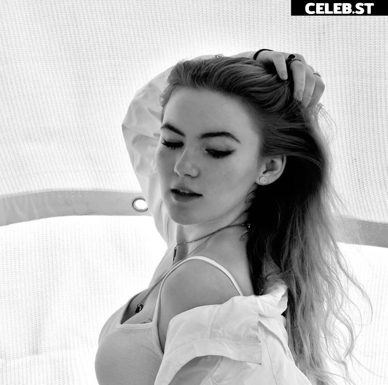 Francesca Dougan Image 707889