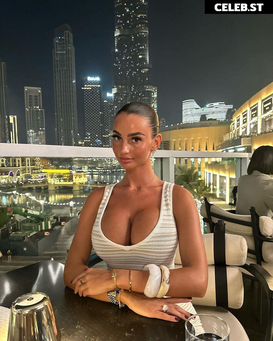 Maddy Cheary Image 706301