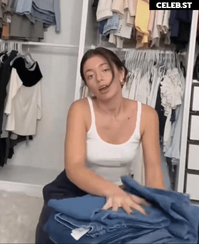 Tabitha Swatosh Image 704178