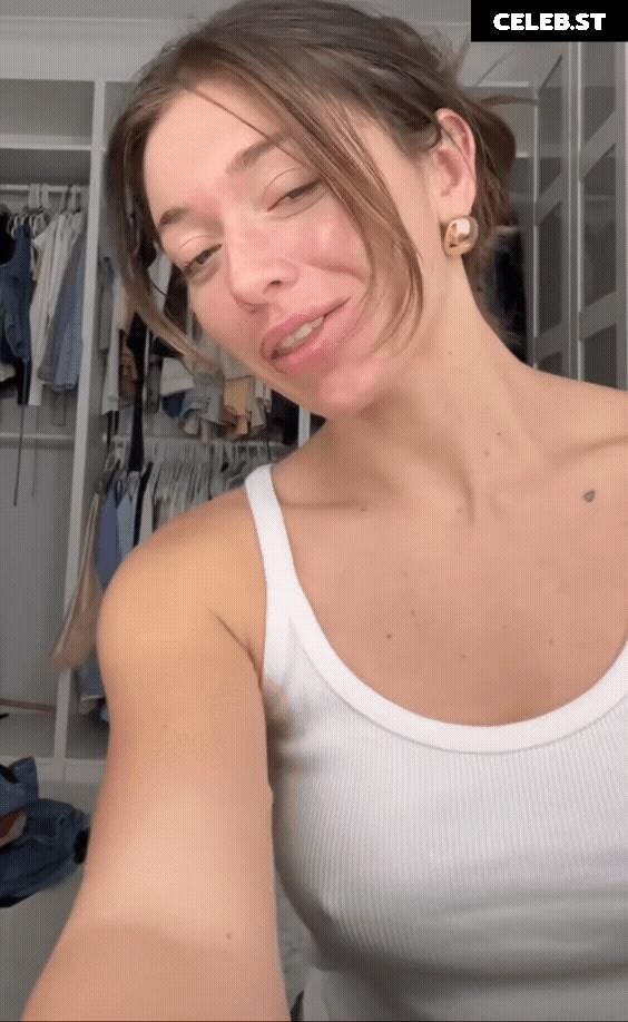 Tabitha Swatosh Image 704271