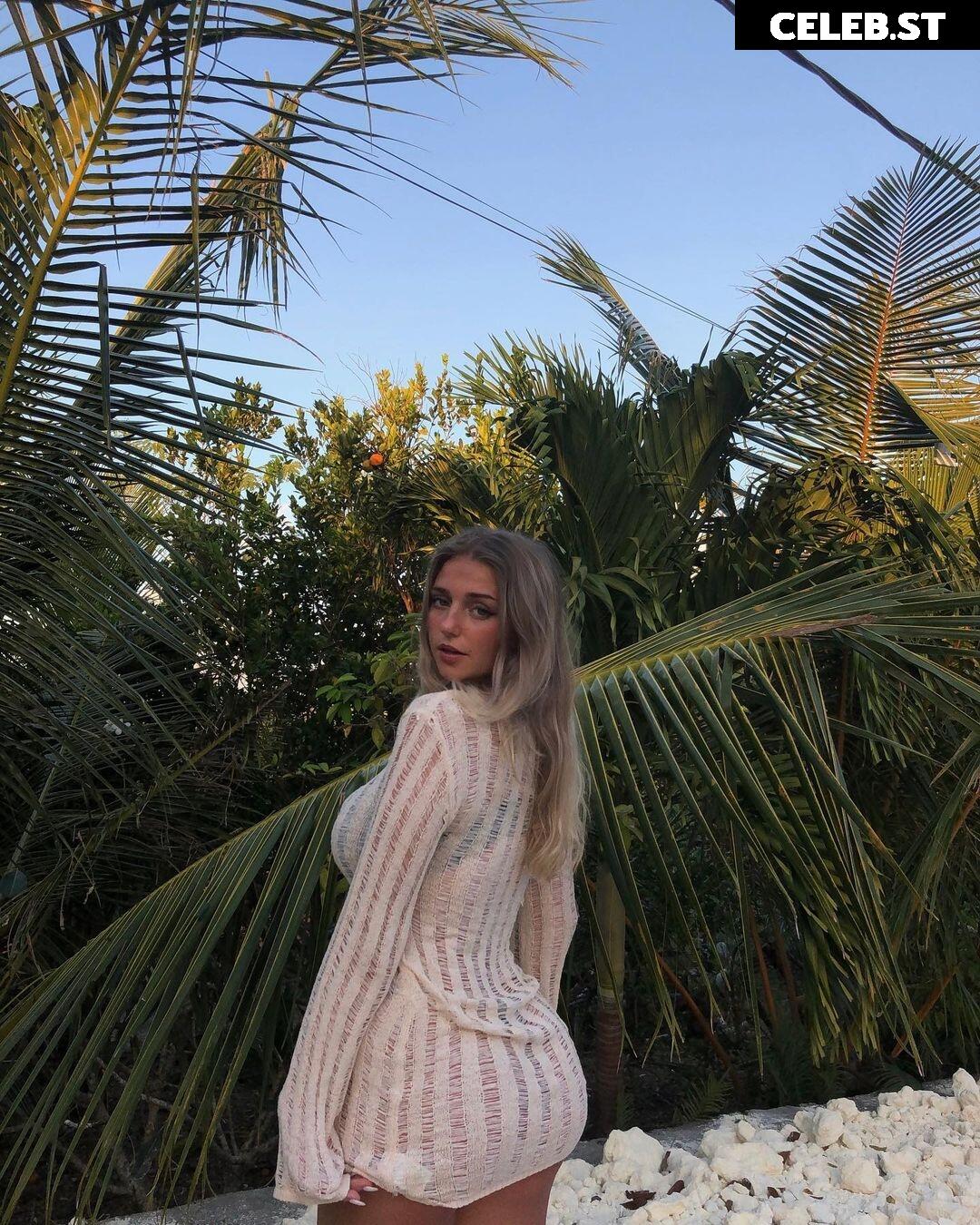 ellyy.ann Image 702291