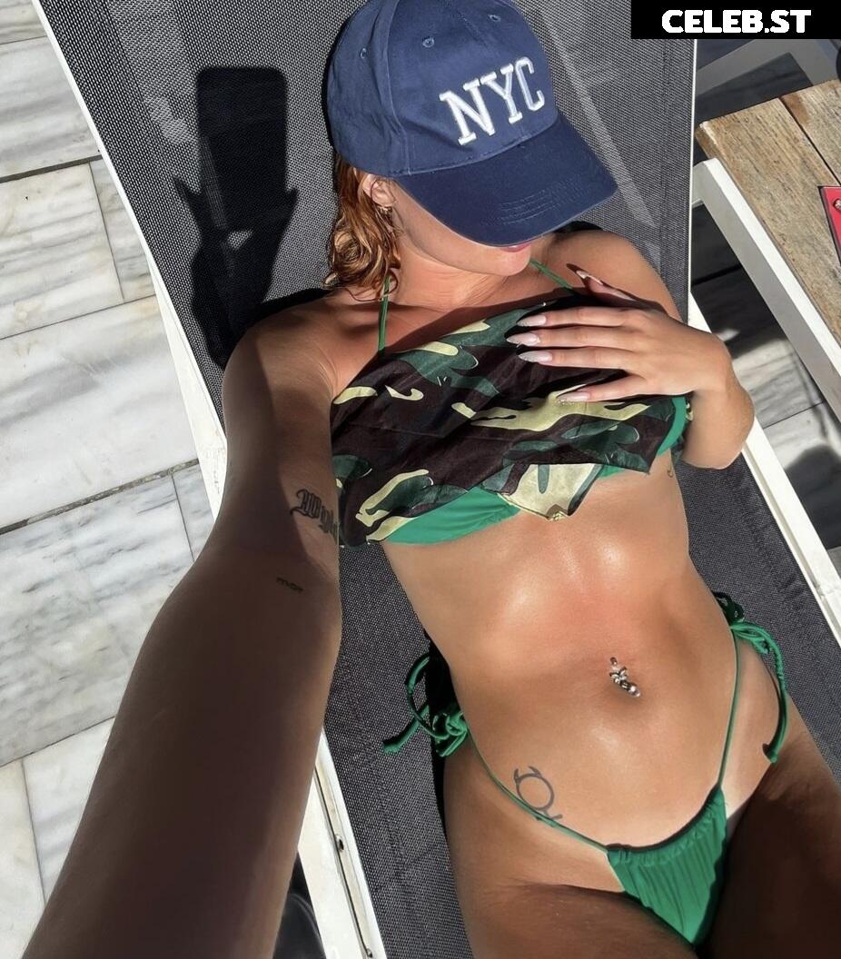 Cassy Cassau Image 702963